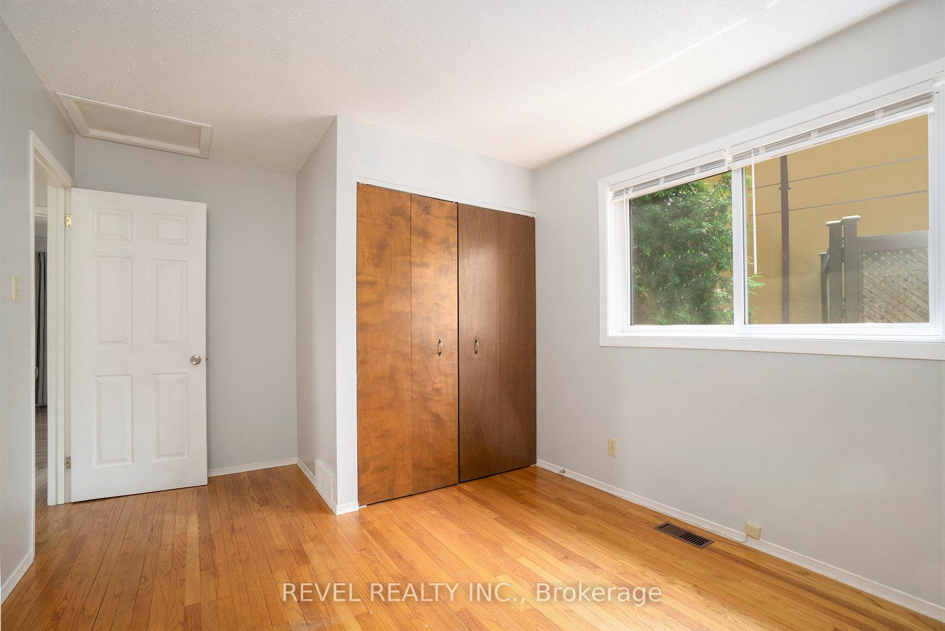 Photo 16 of 2748 Howe Street, Ottawa, Britannia — HOMEH
