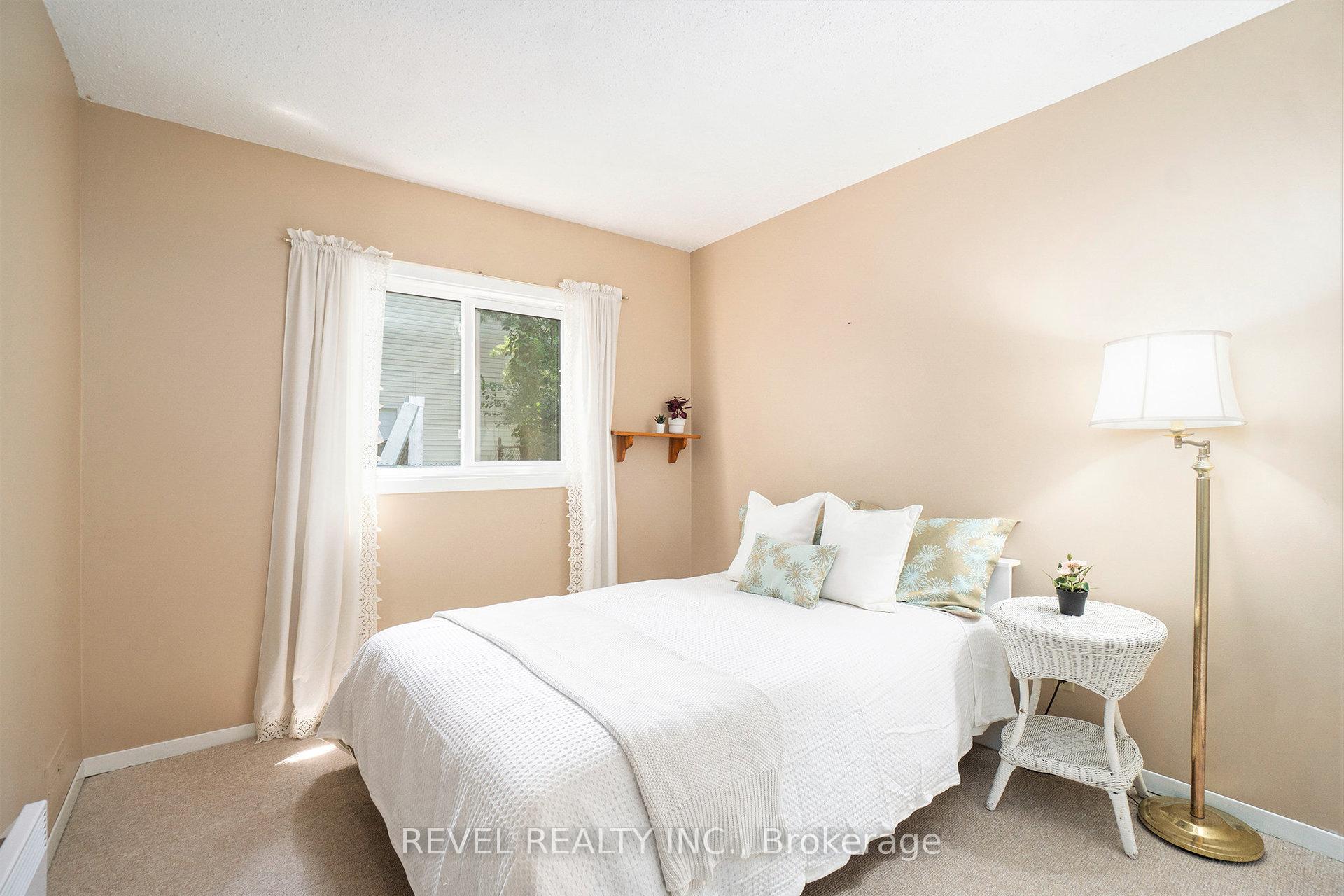 Photo 26 of 2748 Howe Street, Ottawa, Britannia — HOMEH