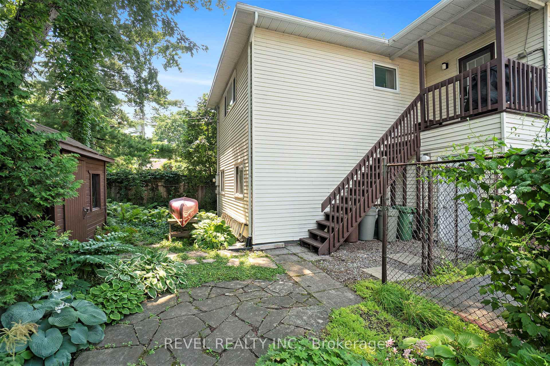 Photo 24 of 2748 Howe Street, Ottawa, Britannia — HOMEH
