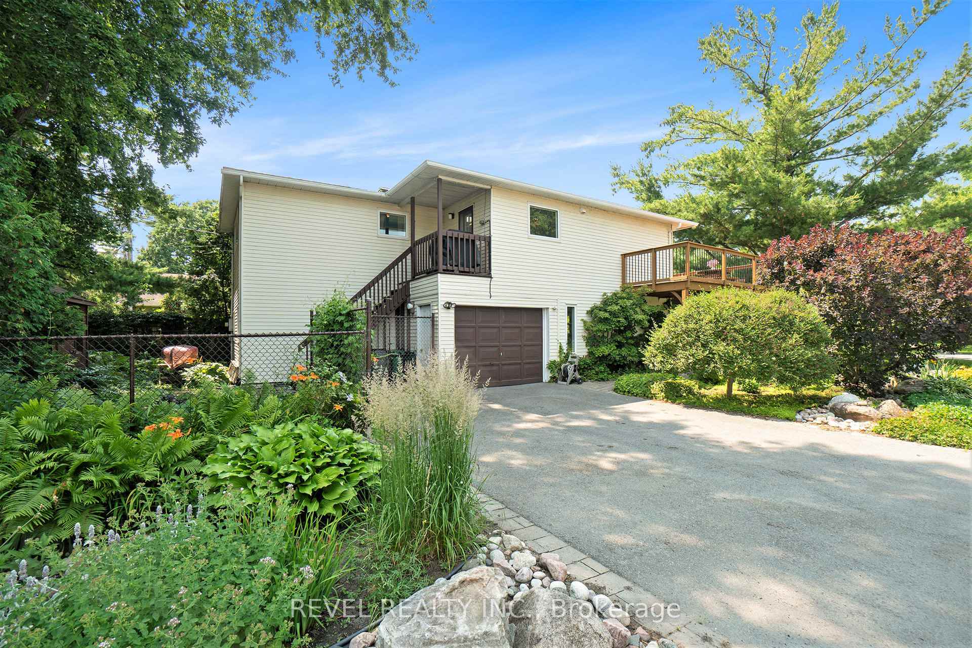 Photo 25 of 2748 Howe Street, Ottawa, Britannia — HOMEH