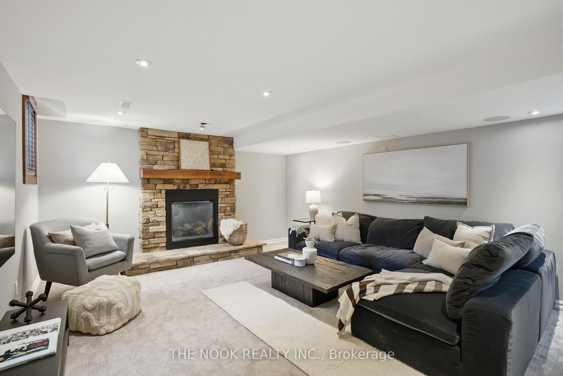 Photo 41 of 40 Rainbow Crescent, Whitby, Brooklin — HOMEH