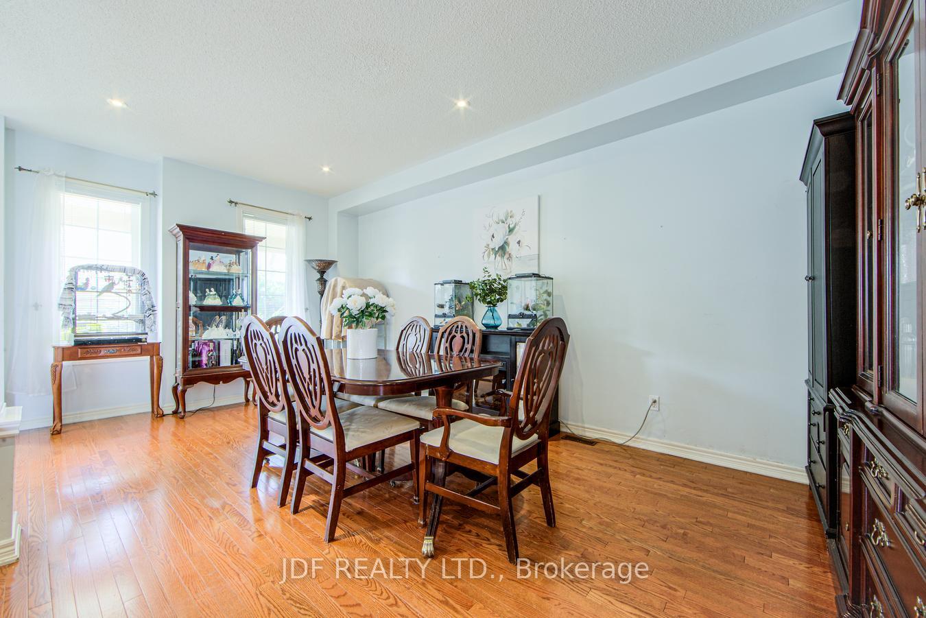 Photo 8 of 42 Sunview Drive, Vaughan, Vellore Village — HOMEH