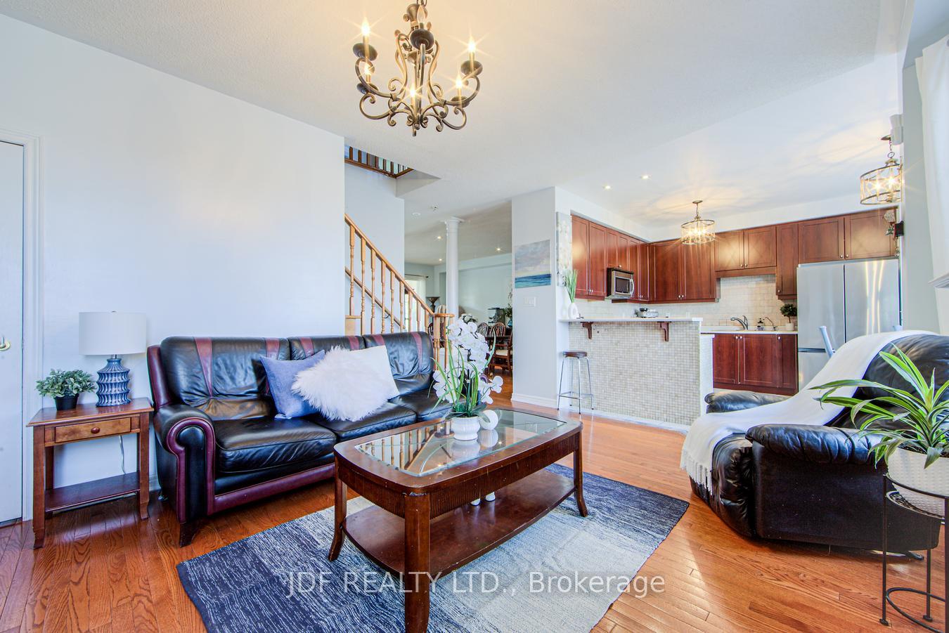 Photo 14 of 42 Sunview Drive, Vaughan, Vellore Village — HOMEH