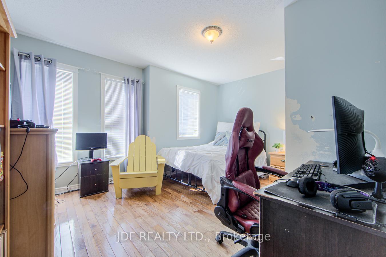 Photo 25 of 42 Sunview Drive, Vaughan, Vellore Village — HOMEH