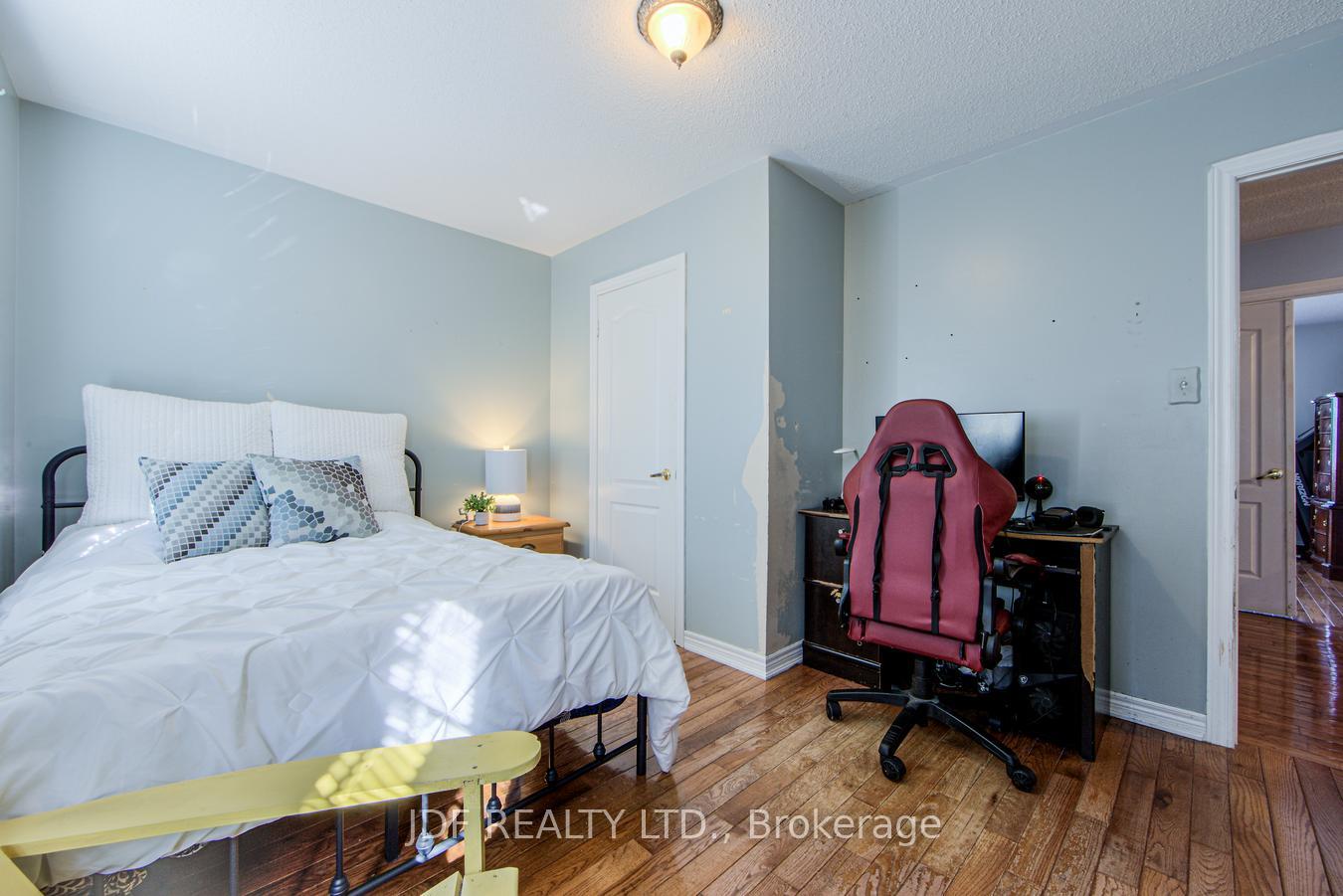 Photo 26 of 42 Sunview Drive, Vaughan, Vellore Village — HOMEH
