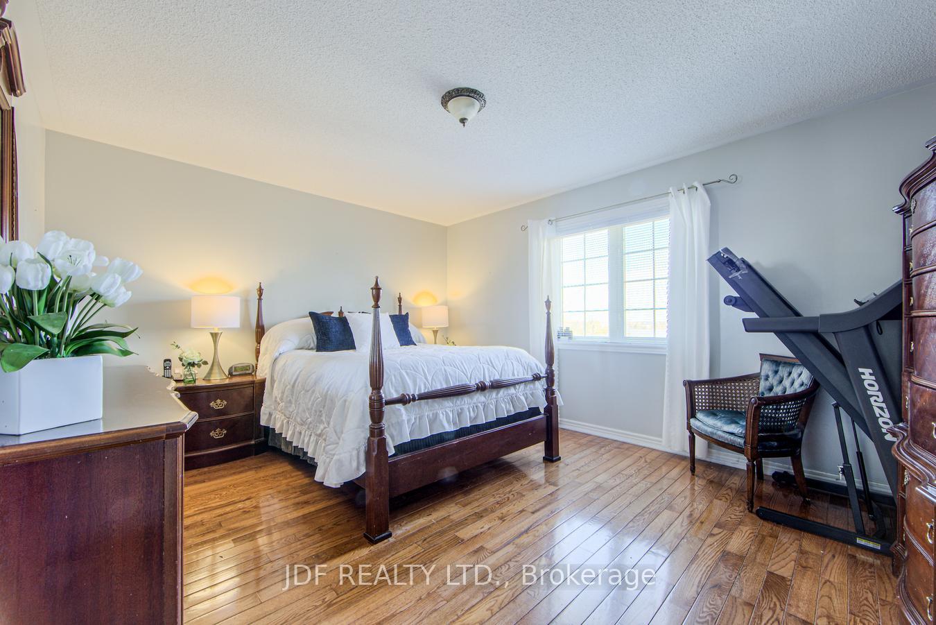 Photo 28 of 42 Sunview Drive, Vaughan, Vellore Village — HOMEH