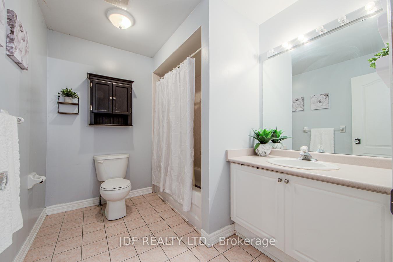 Photo 33 of 42 Sunview Drive, Vaughan, Vellore Village — HOMEH