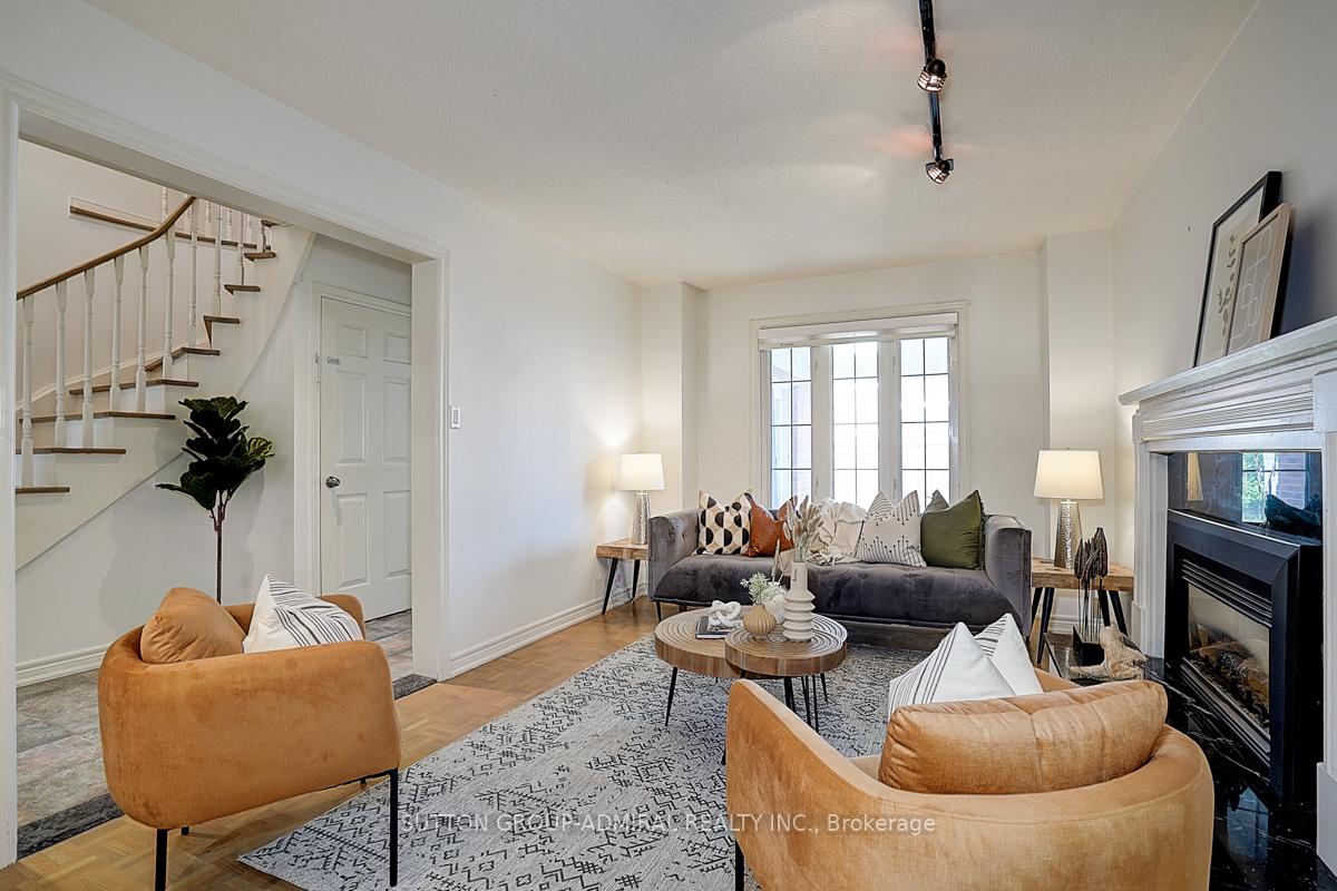 Photo 7 of 11 San Marko Place, Vaughan, East Woodbridge — HOMEH
