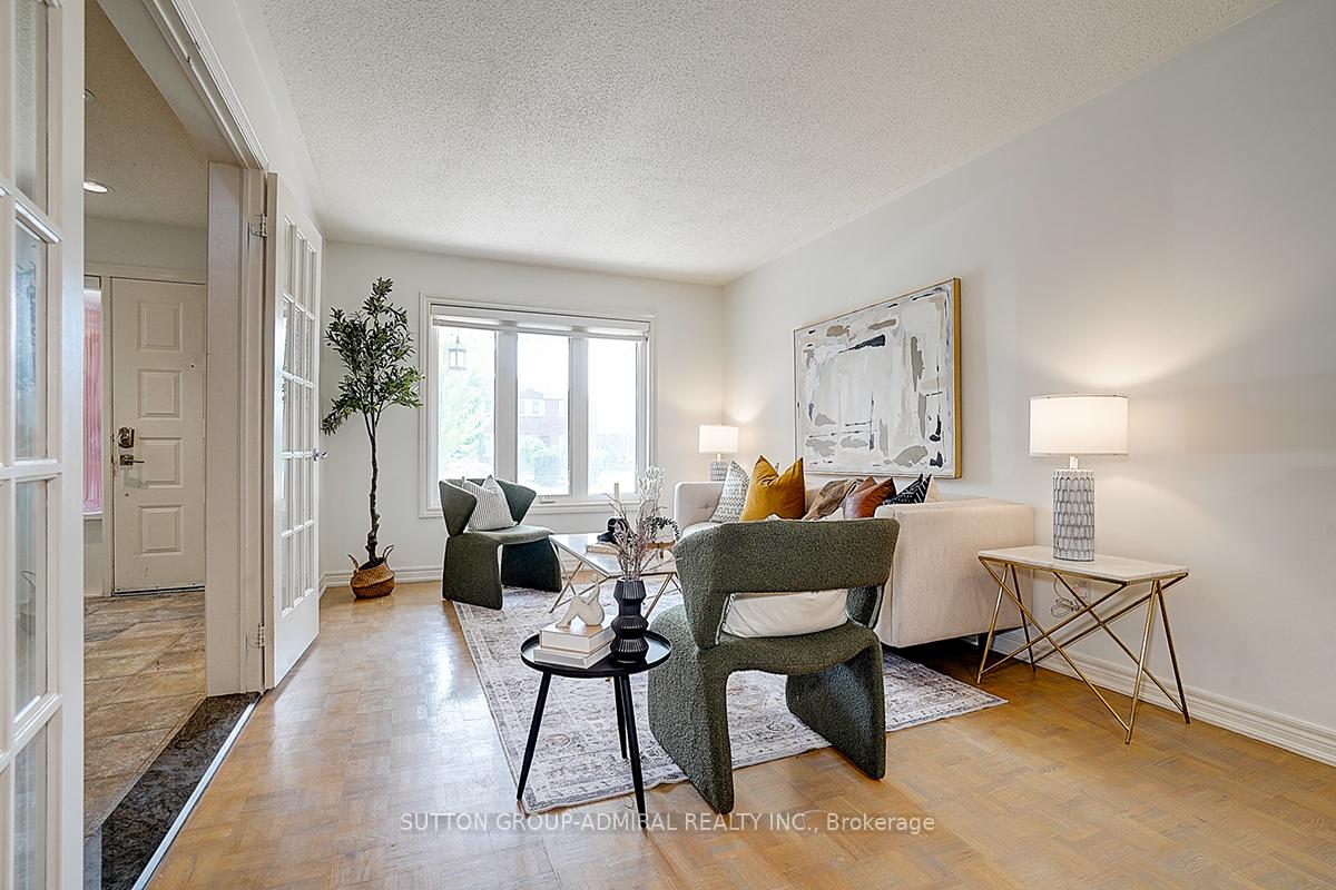 Photo 12 of 11 San Marko Place, Vaughan, East Woodbridge — HOMEH