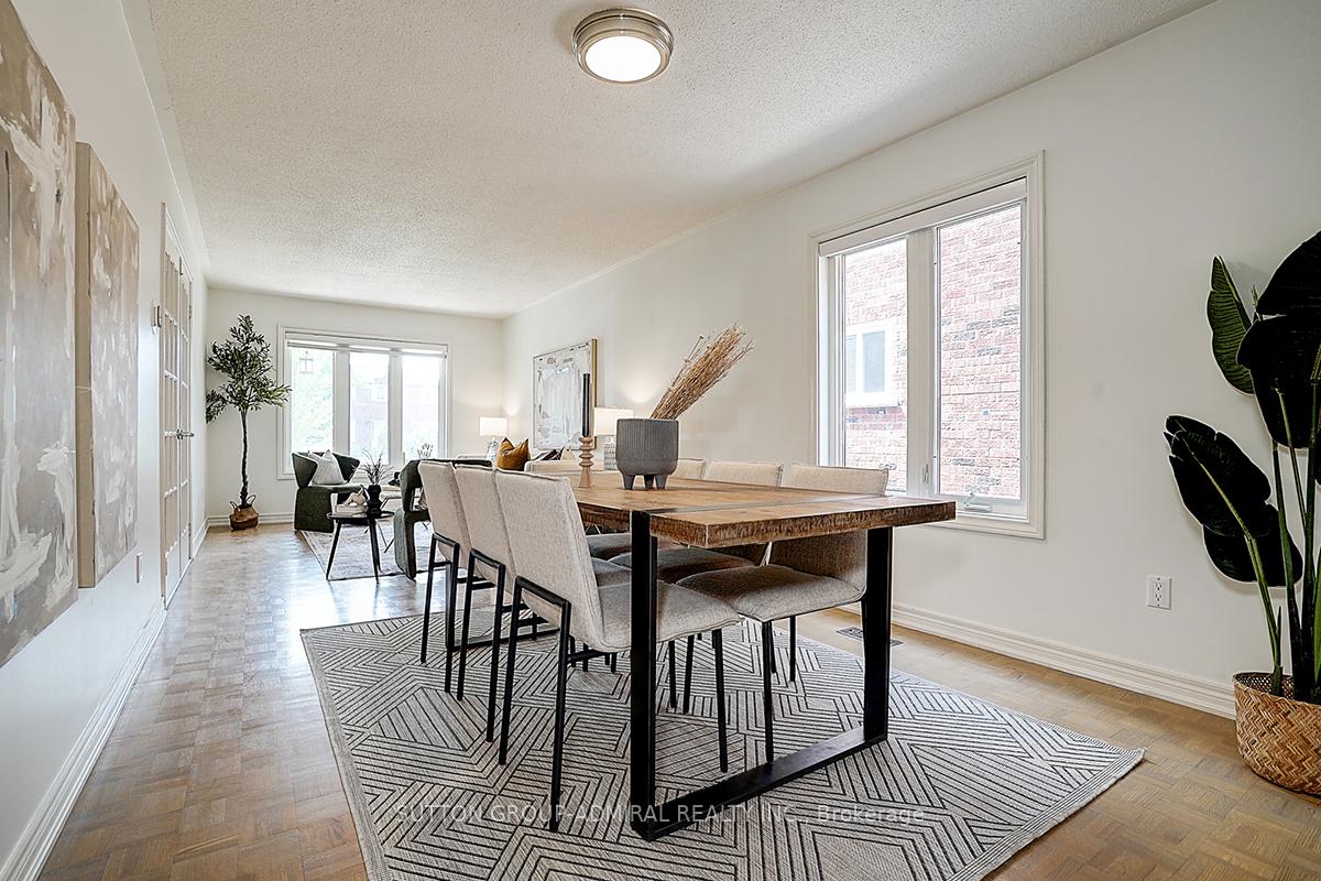 Photo 16 of 11 San Marko Place, Vaughan, East Woodbridge — HOMEH