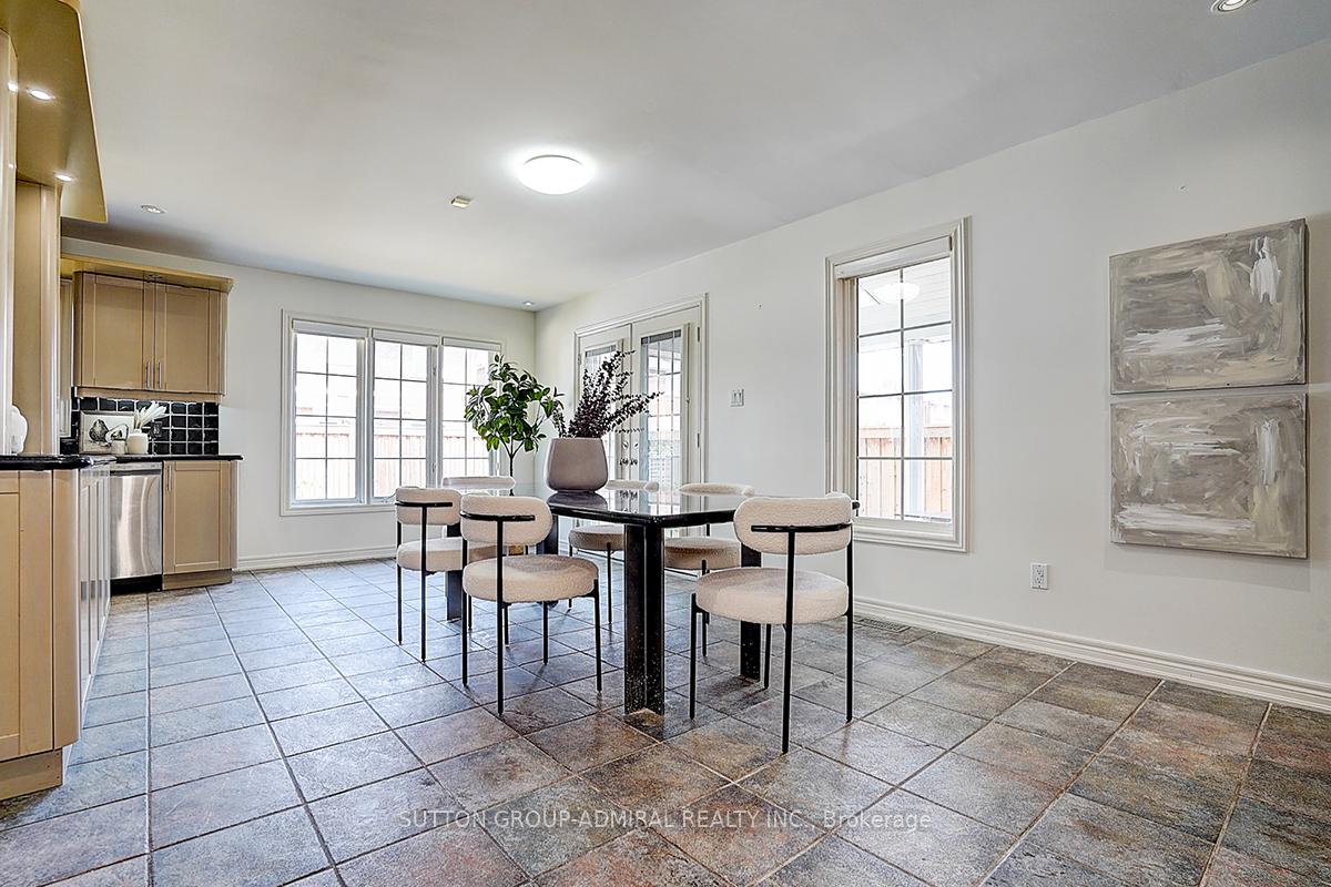 Photo 18 of 11 San Marko Place, Vaughan, East Woodbridge — HOMEH