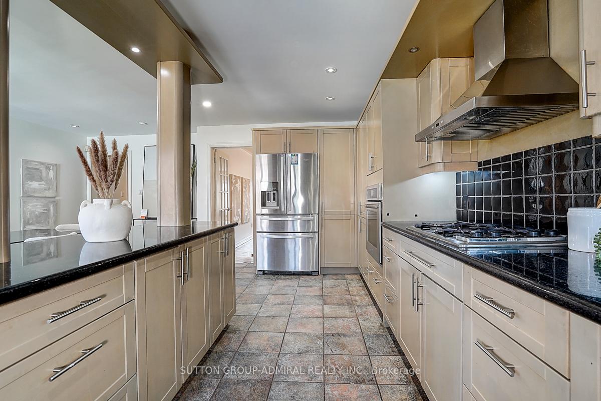 Photo 23 of 11 San Marko Place, Vaughan, East Woodbridge — HOMEH