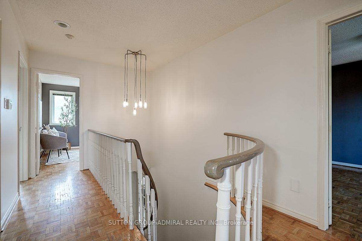 Photo 25 of 11 San Marko Place, Vaughan, East Woodbridge — HOMEH