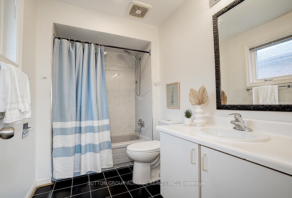 Photo 29 of 11 San Marko Place, Vaughan, East Woodbridge — HOMEH
