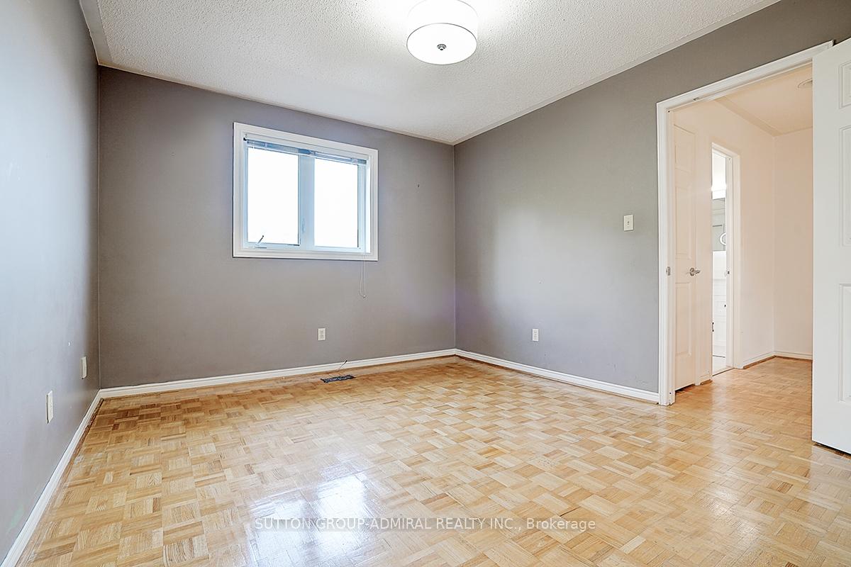 Photo 34 of 11 San Marko Place, Vaughan, East Woodbridge — HOMEH