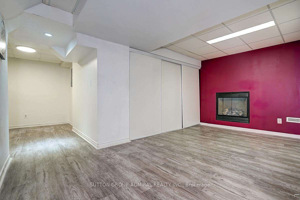 Photo 38 of 11 San Marko Place, Vaughan, East Woodbridge — HOMEH