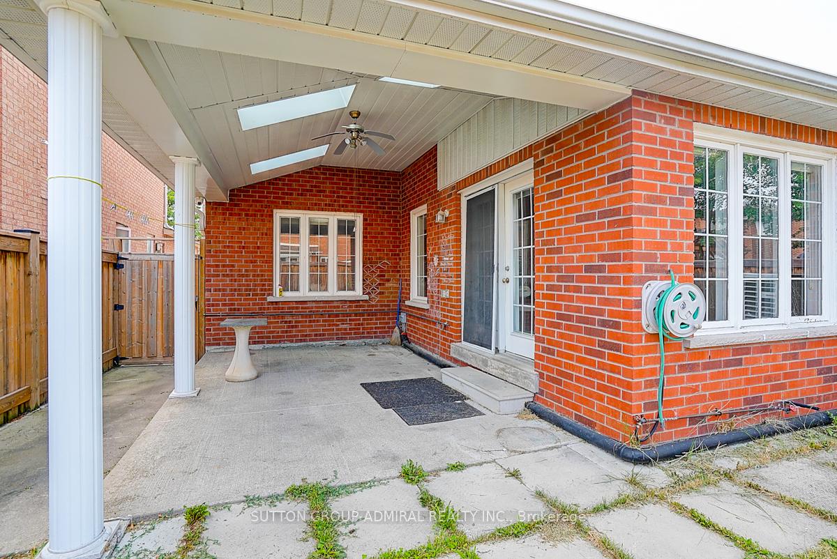 Photo 48 of 11 San Marko Place, Vaughan, East Woodbridge — HOMEH