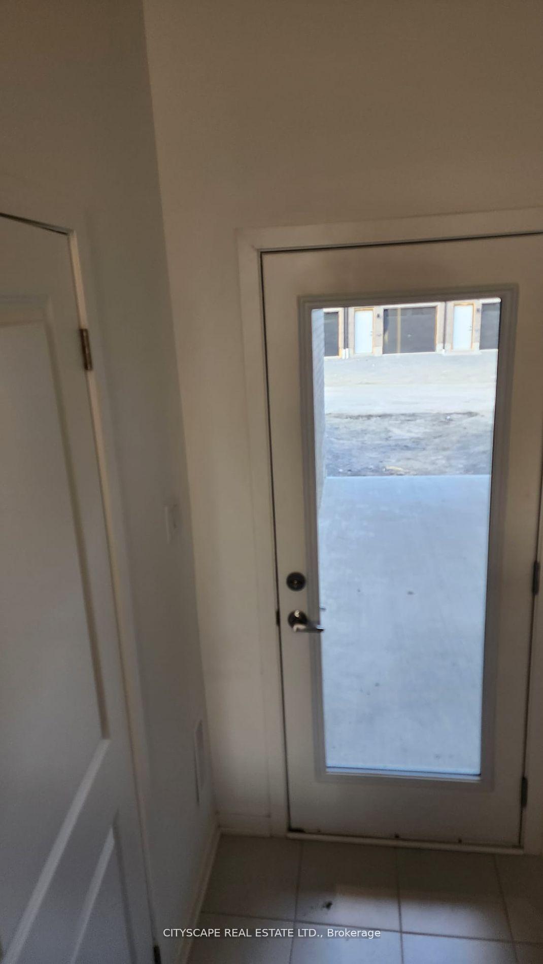 Photo 3 of 229 Monarch Avenue, Ajax, South West — HOMEH