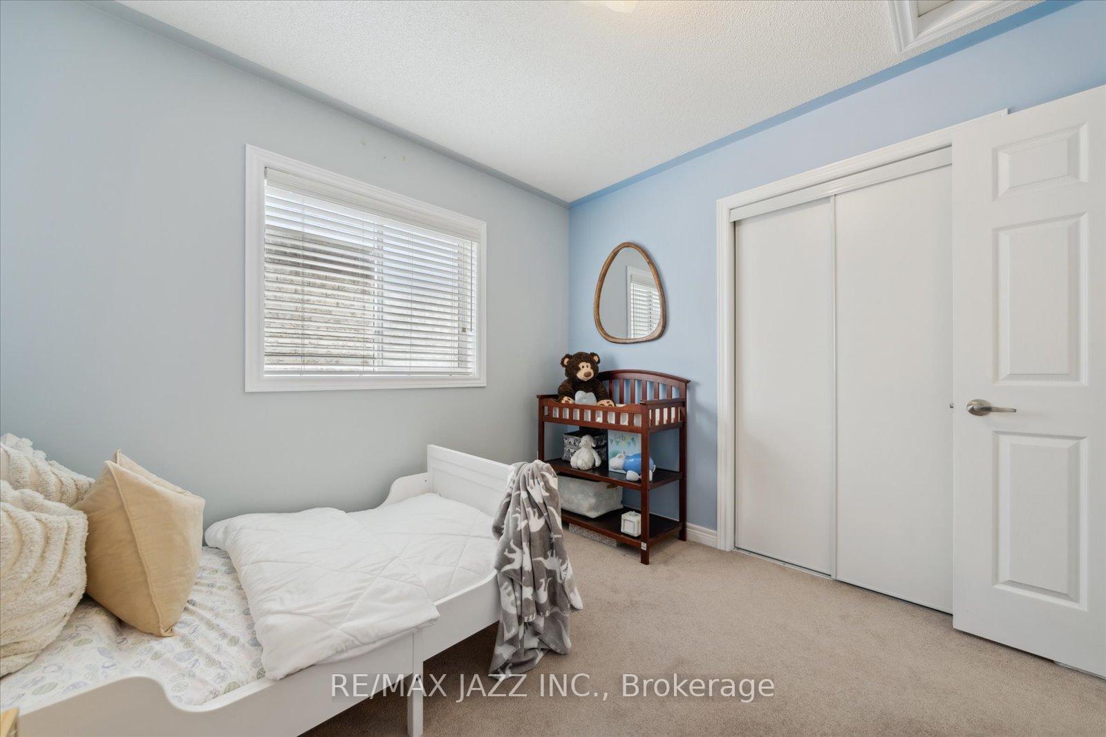 Photo 32 of 33 Kirkland Place, Whitby, Williamsburg — HOMEH