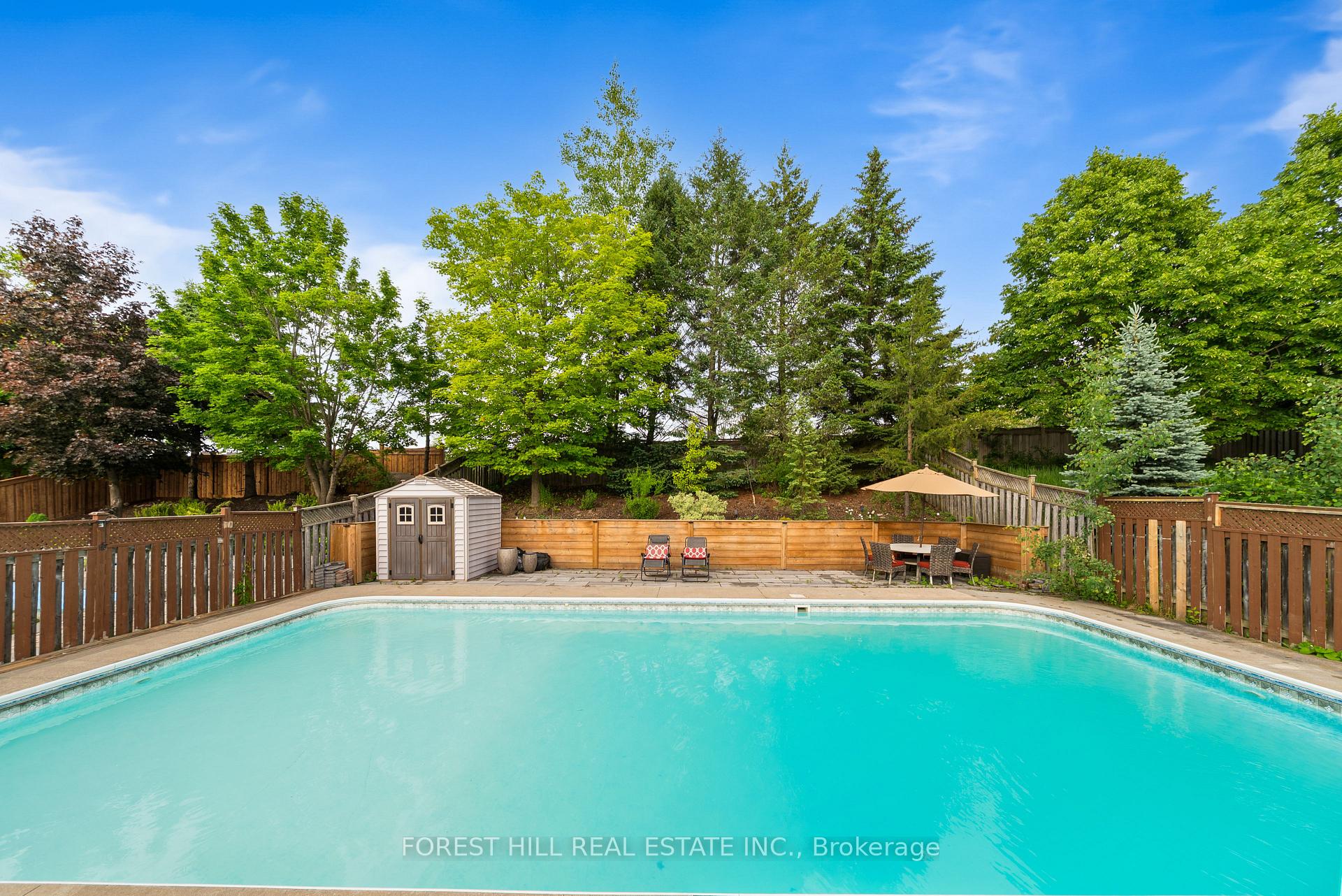 Photo 43 of 35 Benville Crescent, Aurora, Aurora Estates — HOMEH