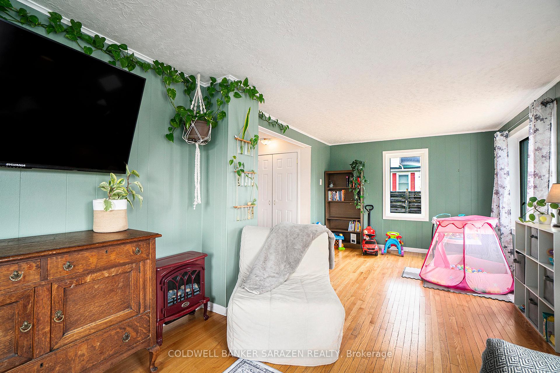 Photo 10 of 326 William Street W, Arnprior — HOMEH