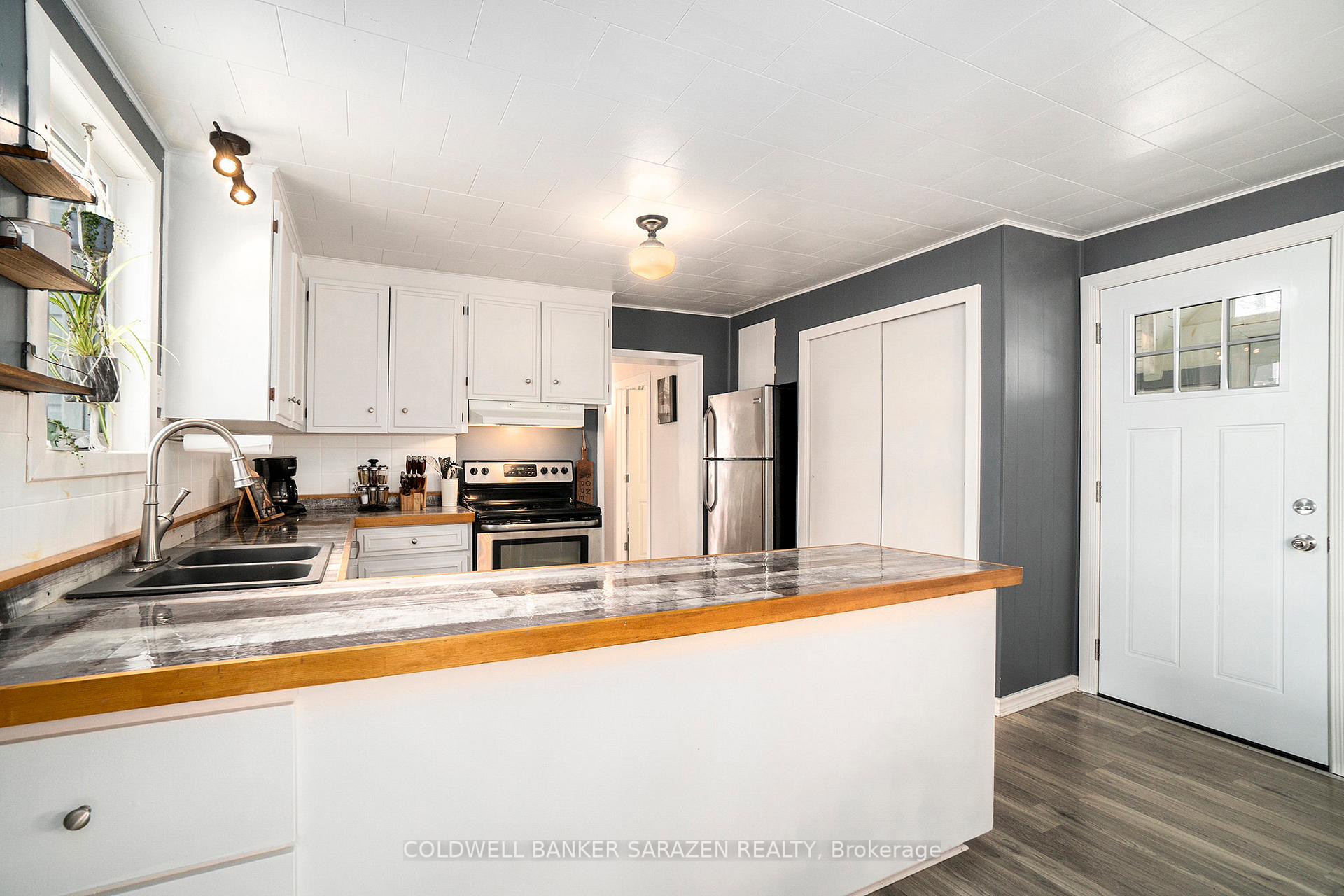 Photo 8 of 326 William Street W, Arnprior — HOMEH