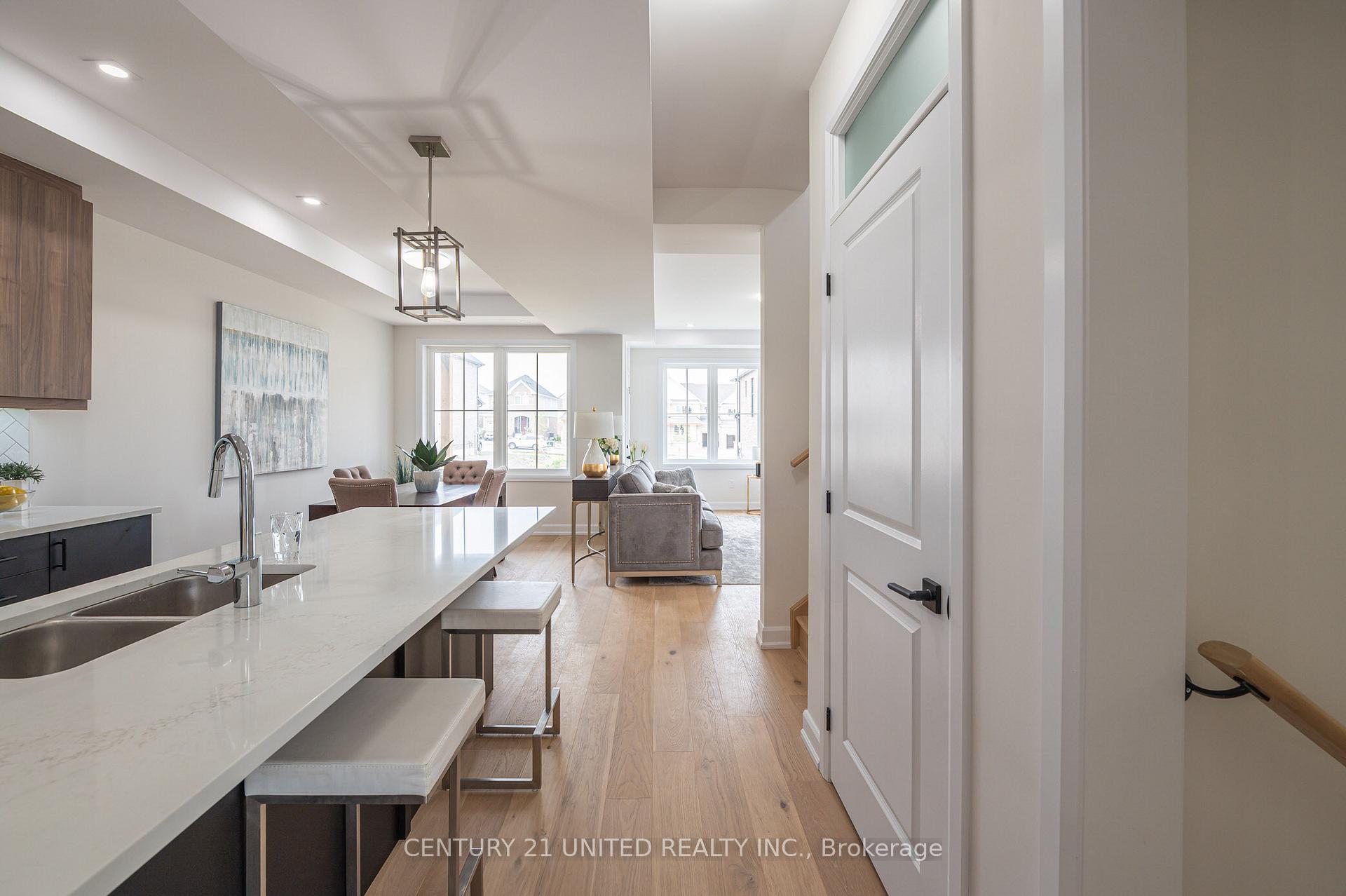 Photo 3 of 303 Mullighan Gardens, Peterborough, Monaghan Ward 2 — HOMEH