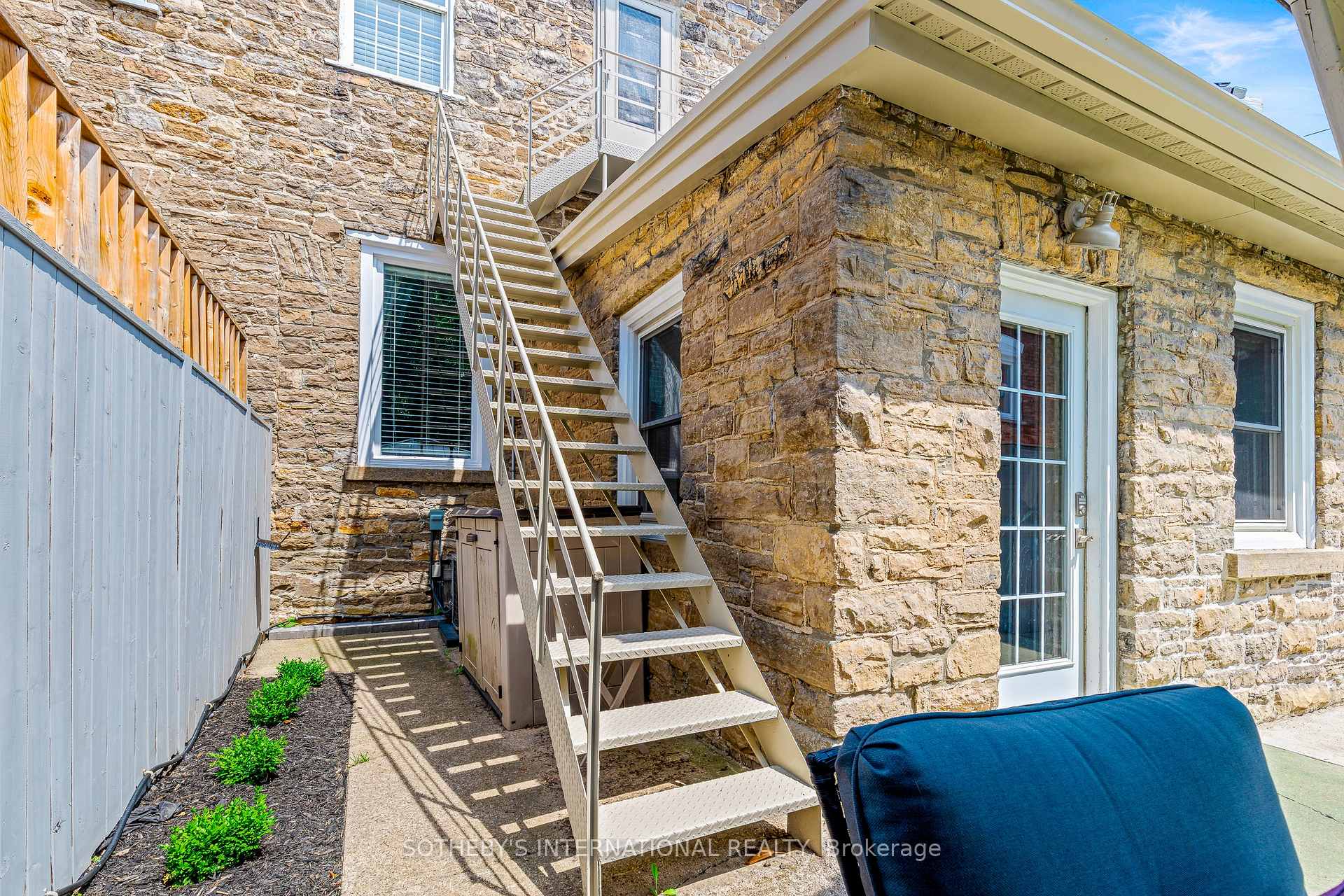 Photo 41 of 30 Apple Street, Brockville — HOMEH