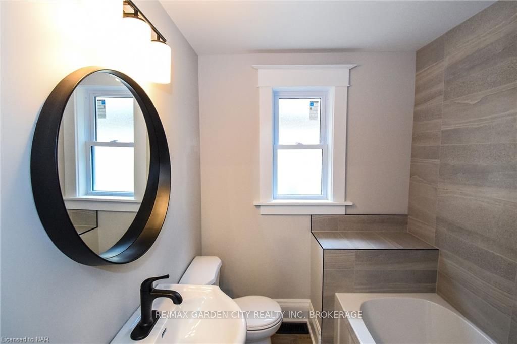 Photo 29 of 24 Elmview Street E, Welland, Prince Charles — HOMEH
