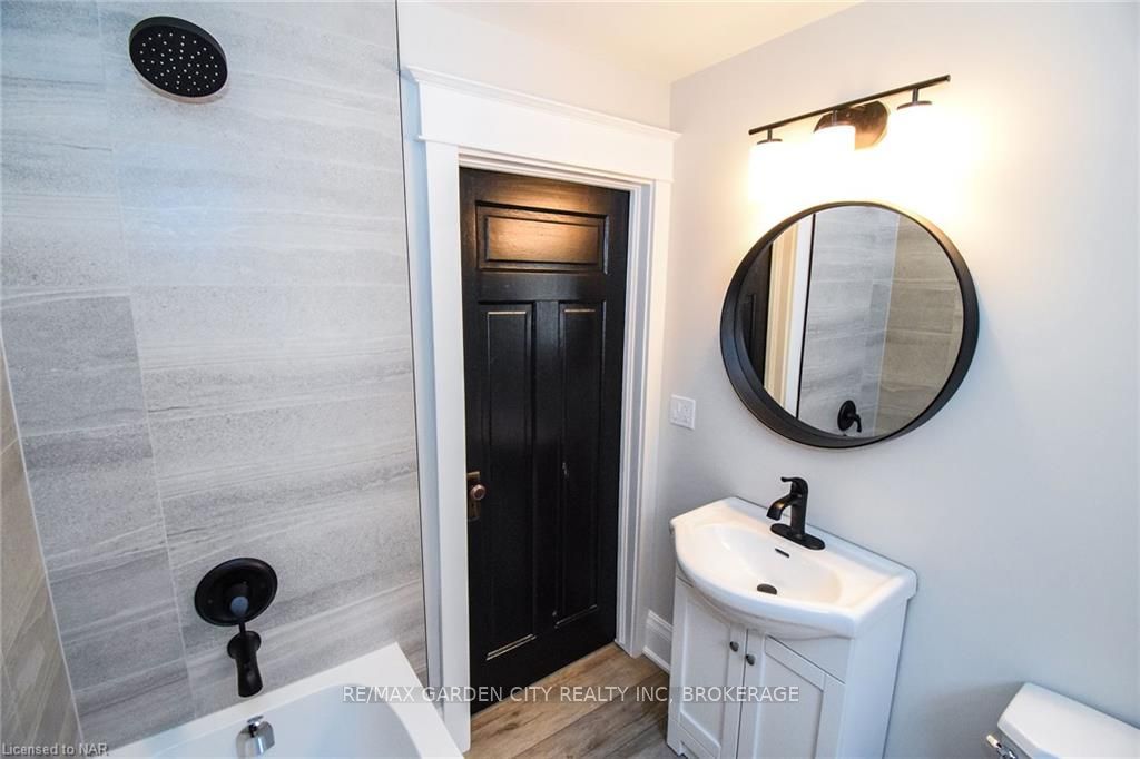 Photo 32 of 24 Elmview Street E, Welland, Prince Charles — HOMEH