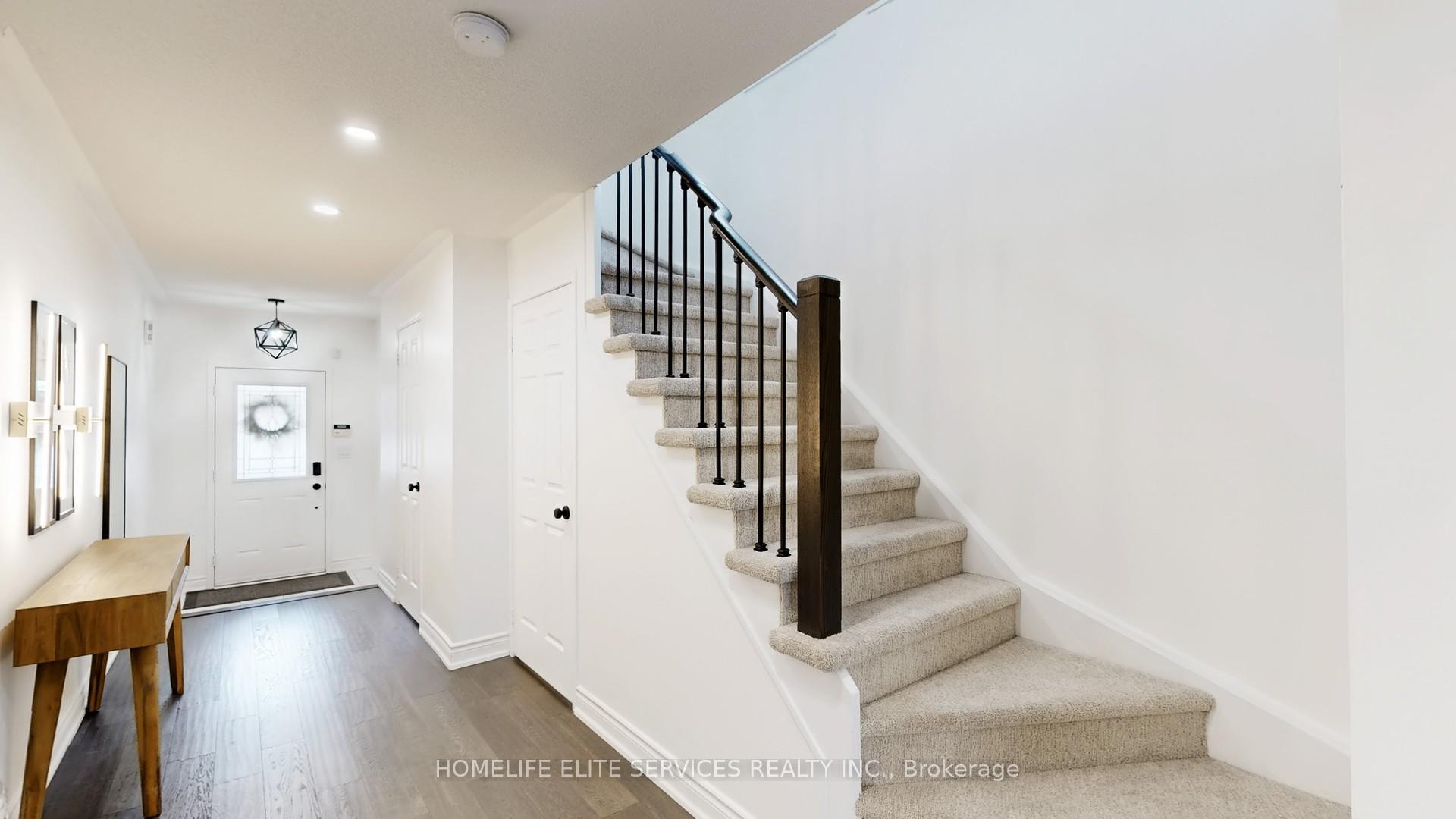 Photo 17 of 9 Abela Lane, Ajax, Central — HOMEH