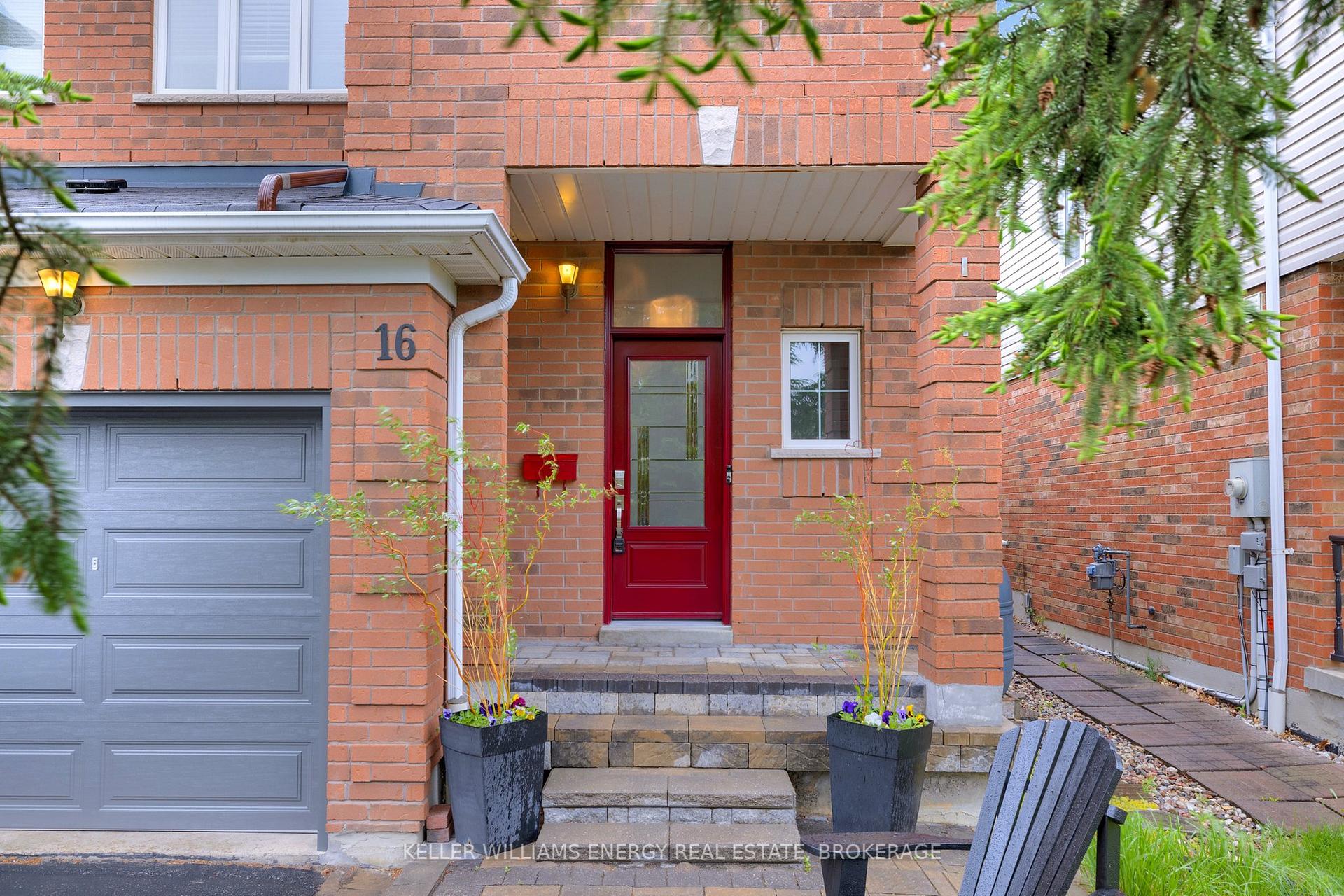 Photo 5 of 16 Blacksmith Lane, Whitby, Williamsburg — HOMEH
