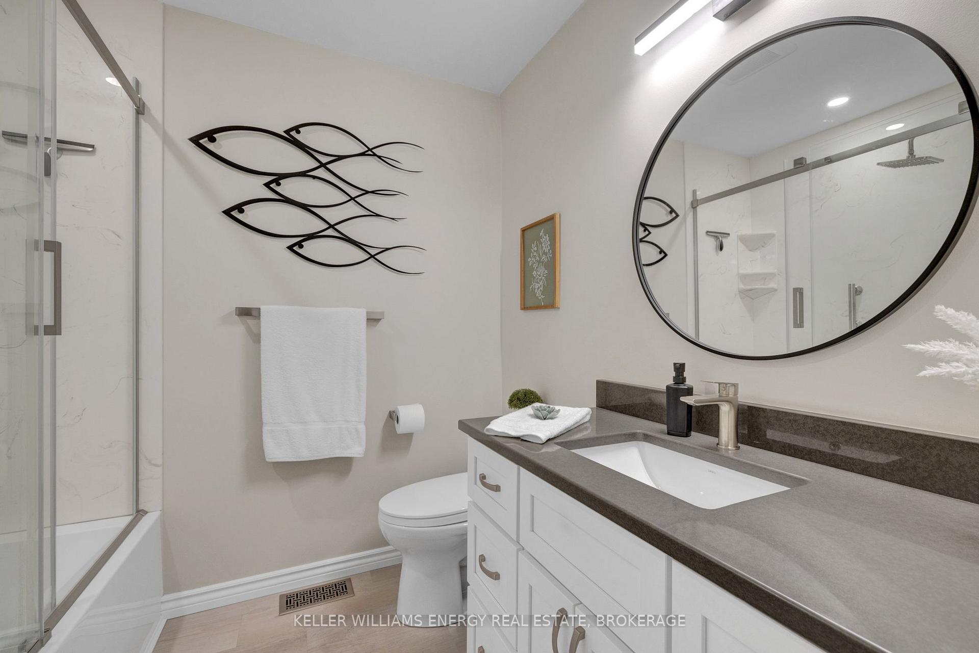 Photo 31 of 16 Blacksmith Lane, Whitby, Williamsburg — HOMEH