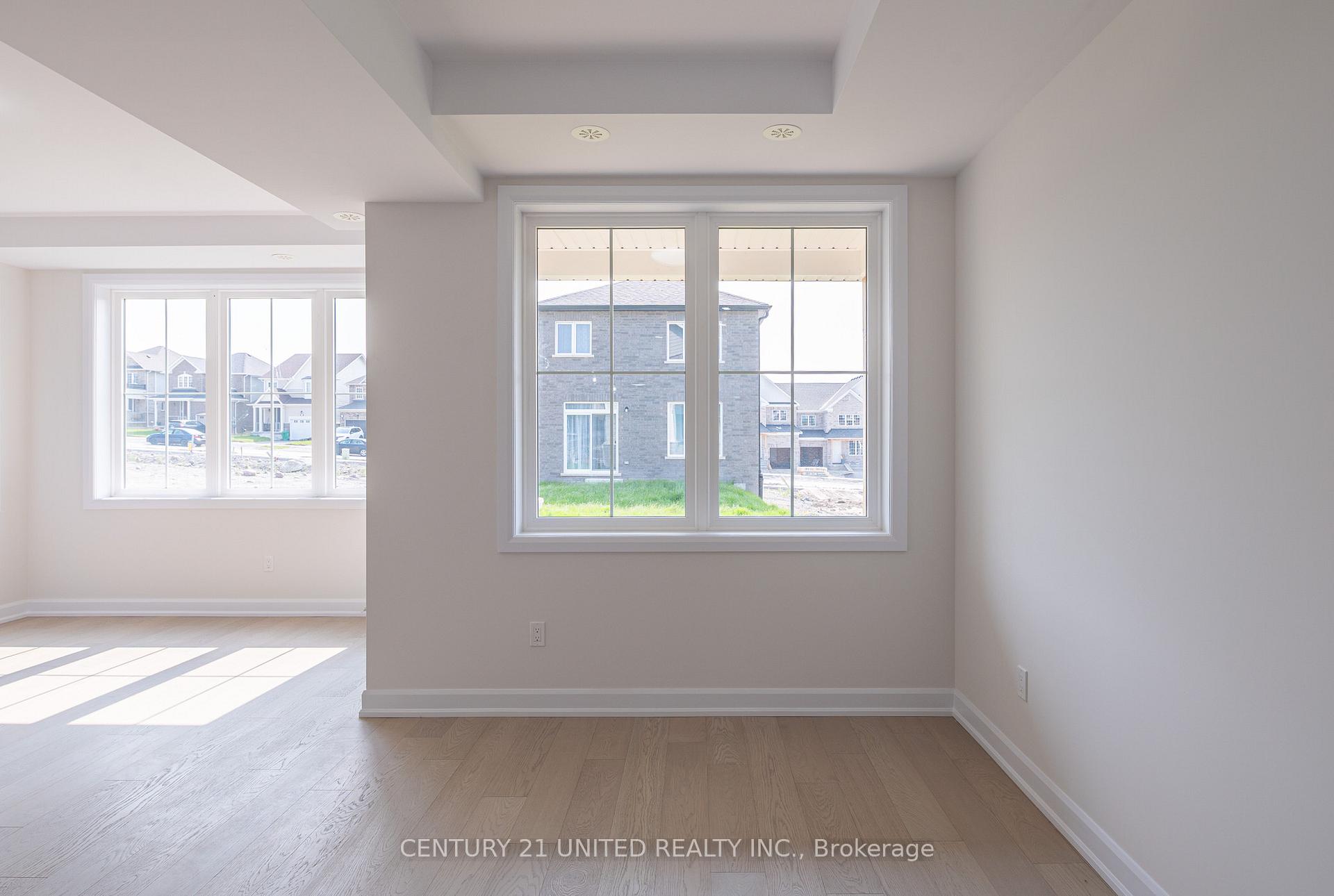 Photo 4 of 307 Mullighan Gardens, Peterborough, Monaghan Ward 2 — HOMEH