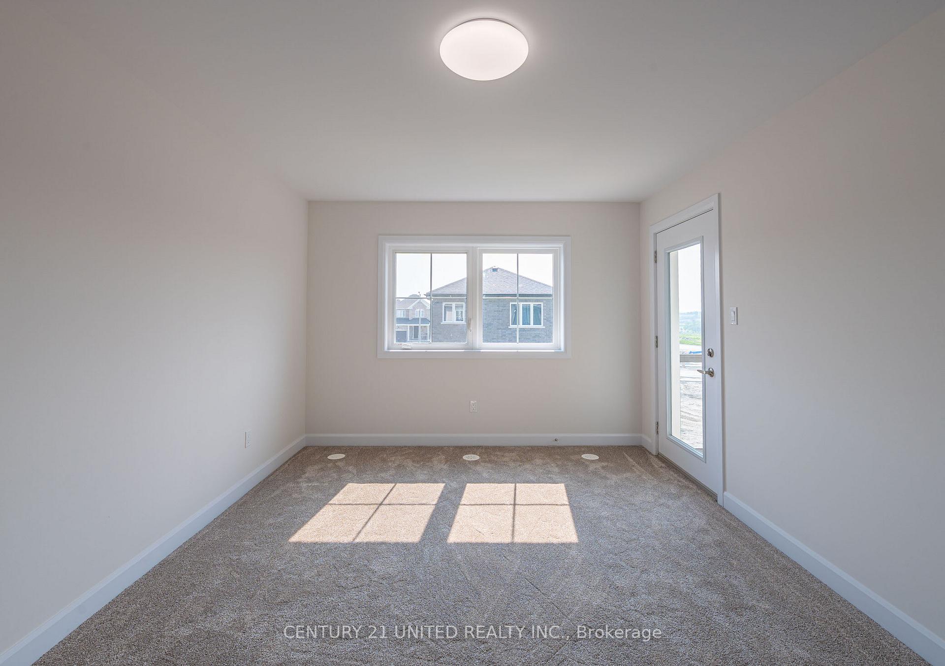 Photo 6 of 307 Mullighan Gardens, Peterborough, Monaghan Ward 2 — HOMEH