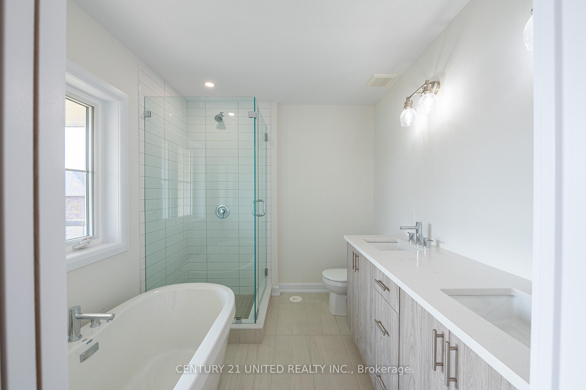 Photo 7 of 307 Mullighan Gardens, Peterborough, Monaghan Ward 2 — HOMEH
