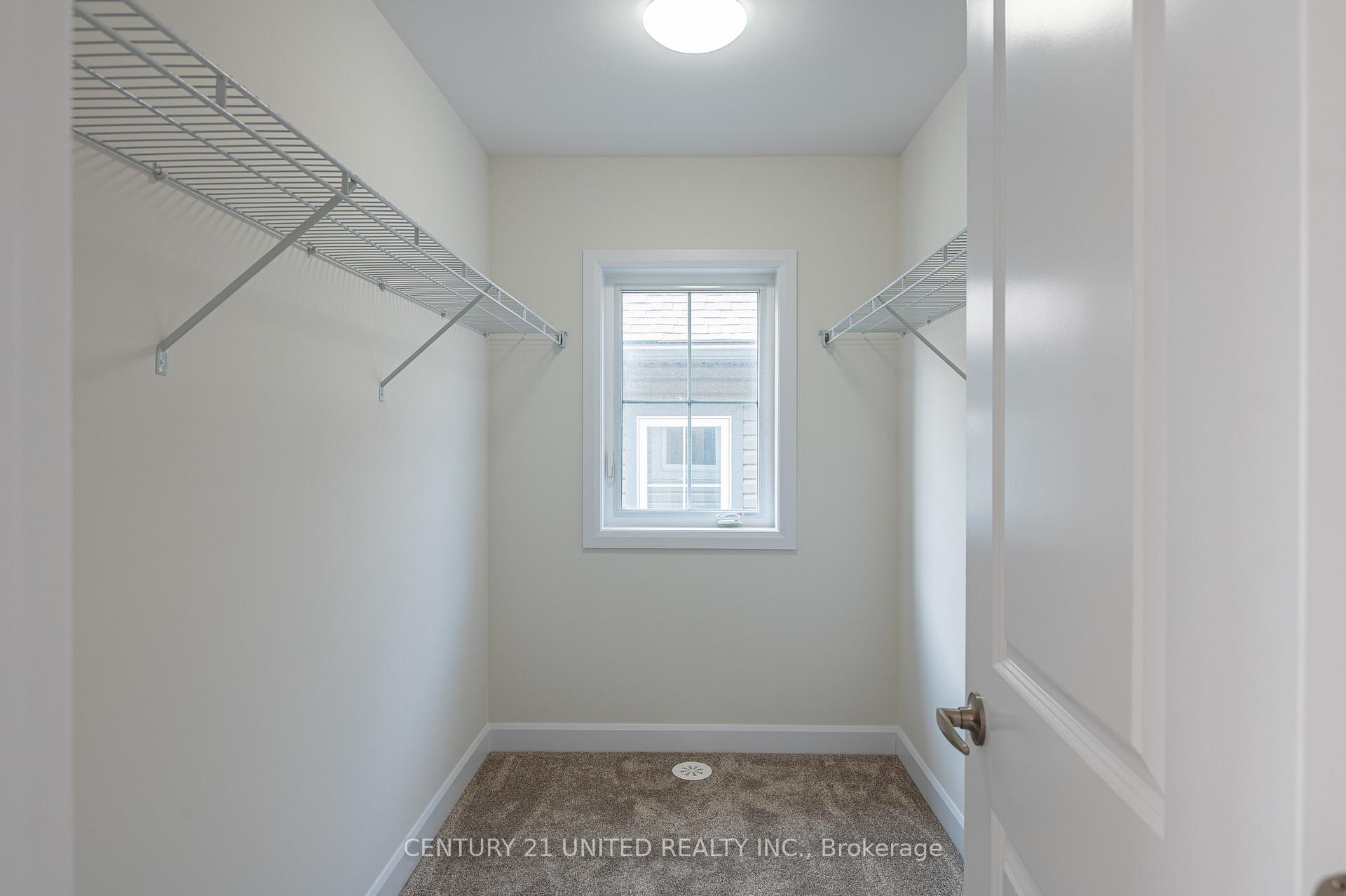 Photo 8 of 307 Mullighan Gardens, Peterborough, Monaghan Ward 2 — HOMEH