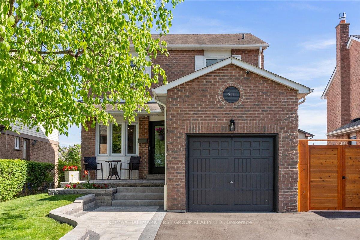 Photo 4 of 31 Bellwood Drive, Whitby, Blue Grass Meadows — HOMEH