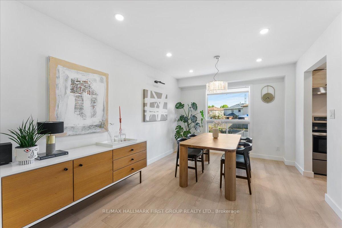 Photo 9 of 31 Bellwood Drive, Whitby, Blue Grass Meadows — HOMEH