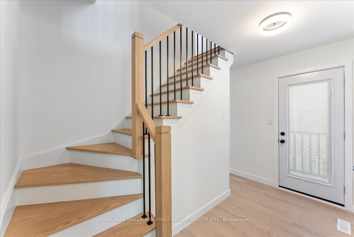 Photo 17 of 31 Bellwood Drive, Whitby, Blue Grass Meadows — HOMEH