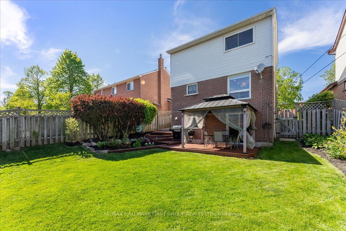 Photo 36 of 31 Bellwood Drive, Whitby, Blue Grass Meadows — HOMEH