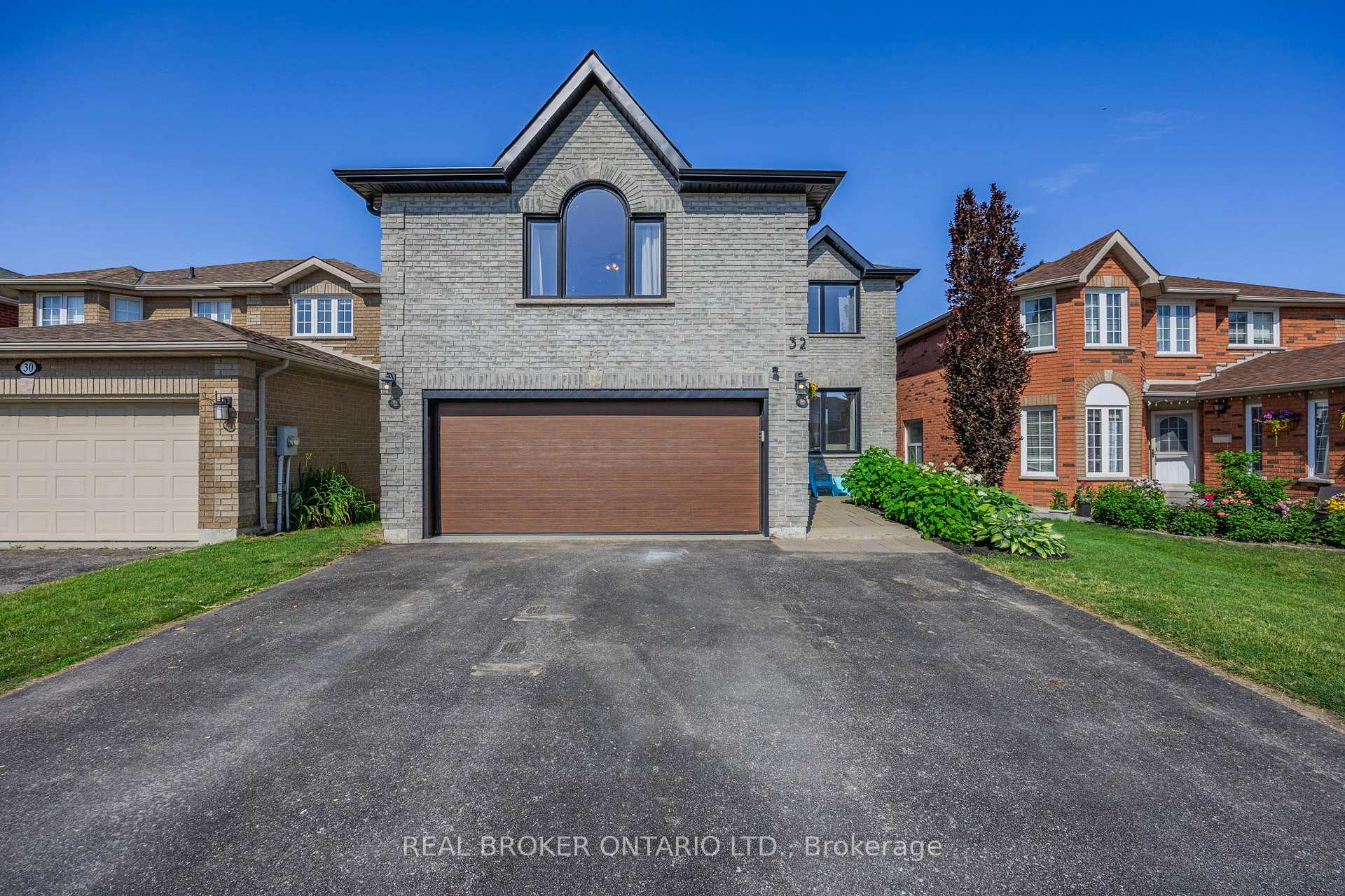 Front of 32 Black Willow Drive