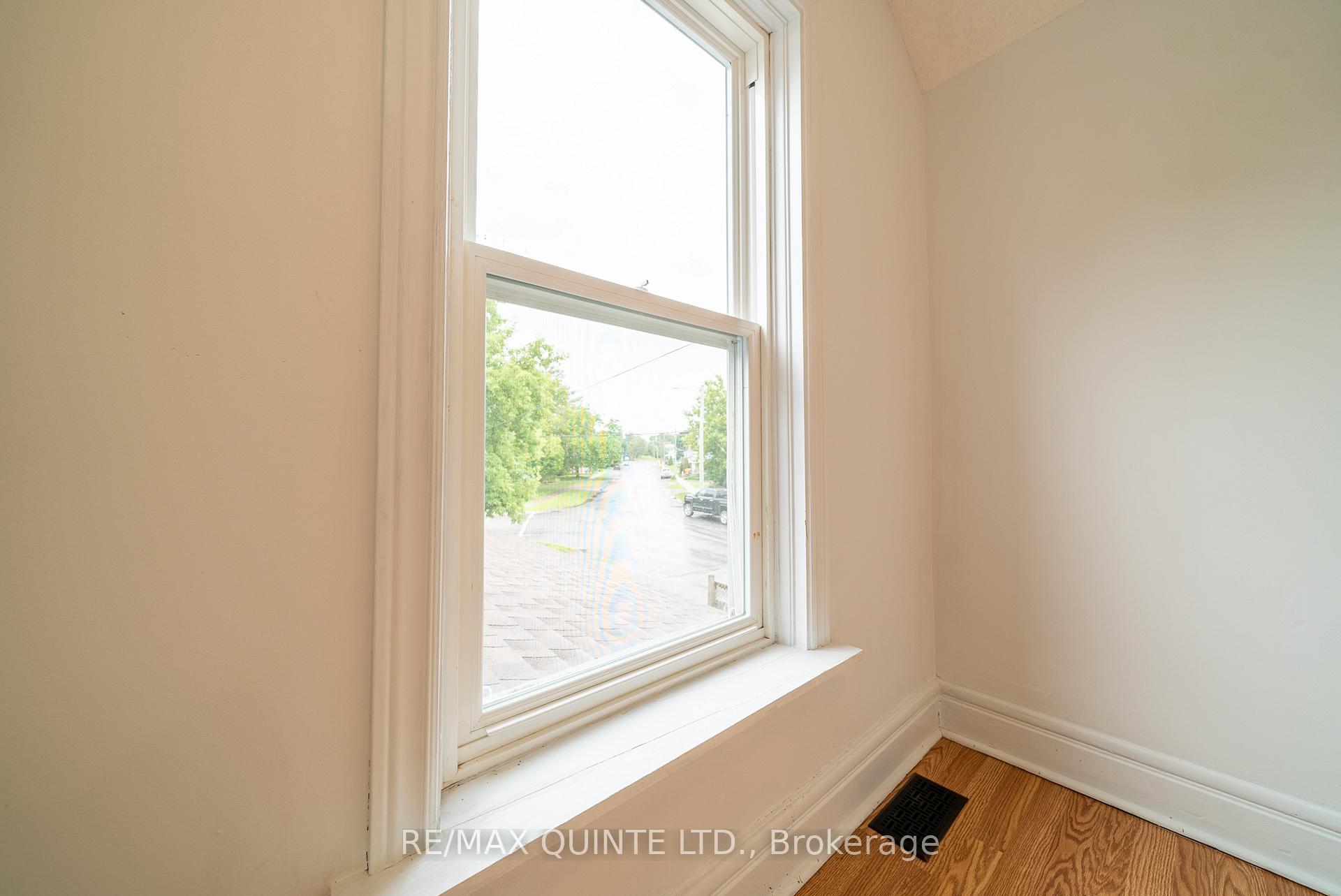 Photo 7 of Unit A, 82 Moira Street, Belleville, Belleville Ward — HOMEH