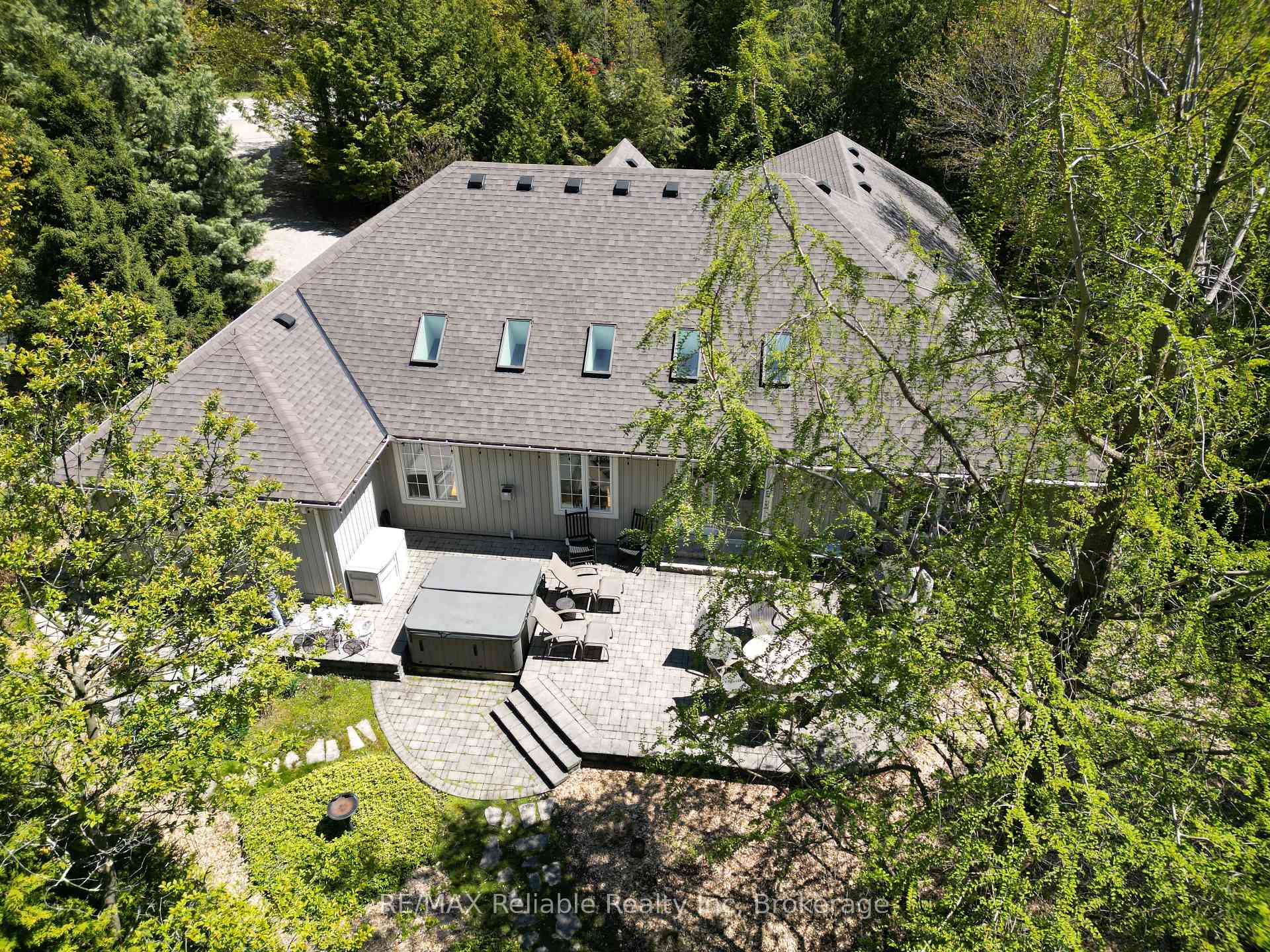 Photo 5 of 77347 Forest Ridge Road, Bluewater, Bayfield — HOMEH