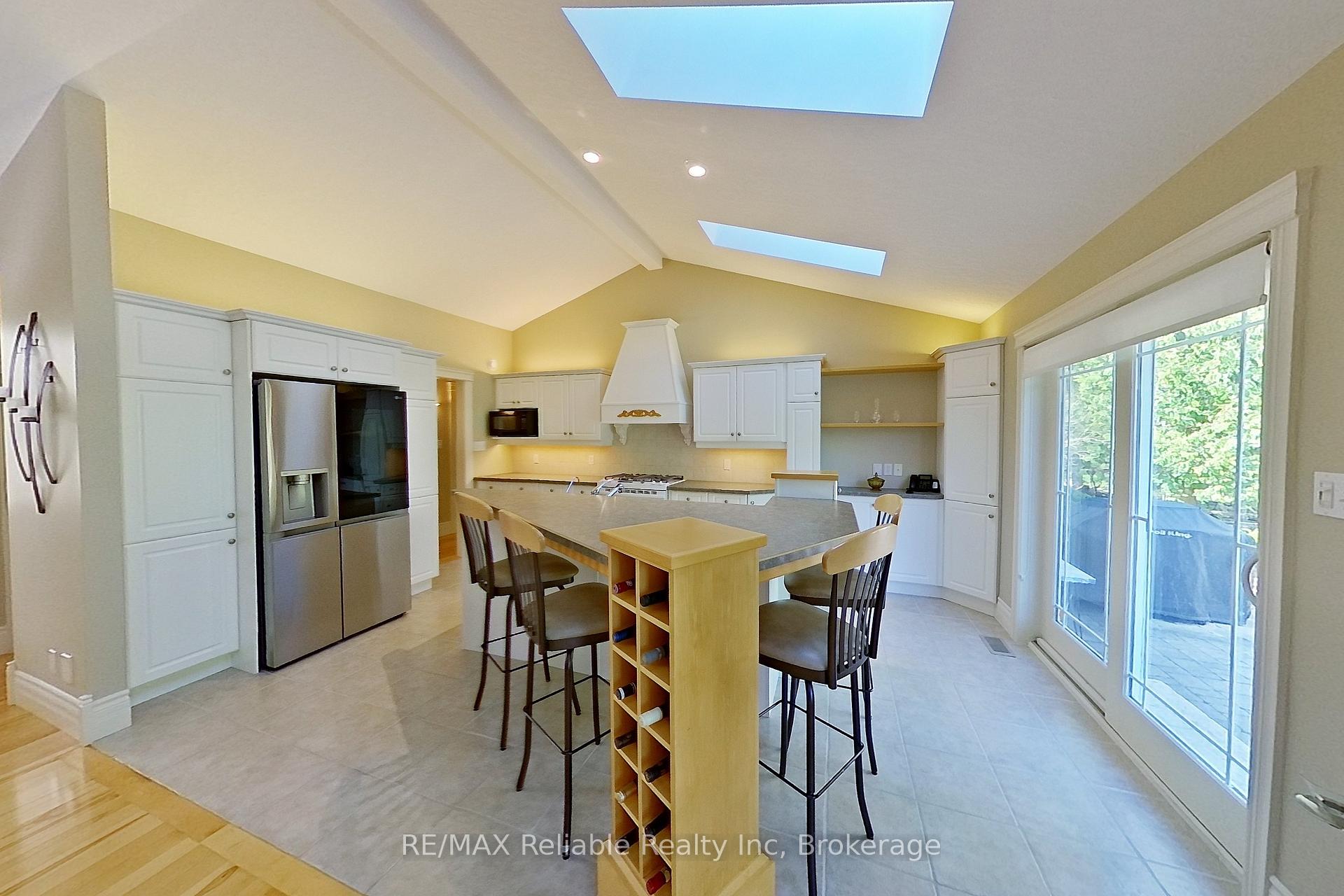 Photo 11 of 77347 Forest Ridge Road, Bluewater, Bayfield — HOMEH