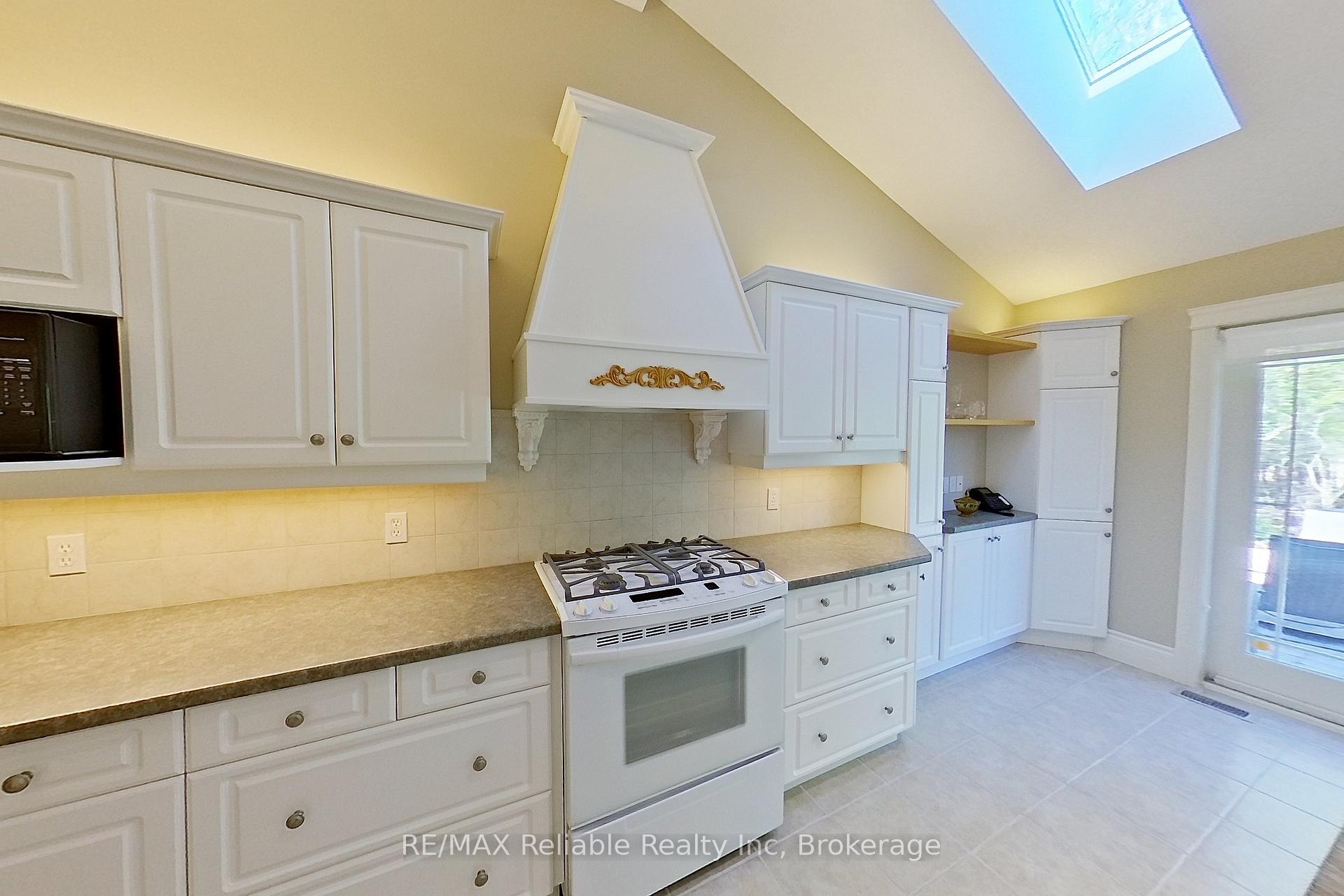 Photo 18 of 77347 Forest Ridge Road, Bluewater, Bayfield — HOMEH