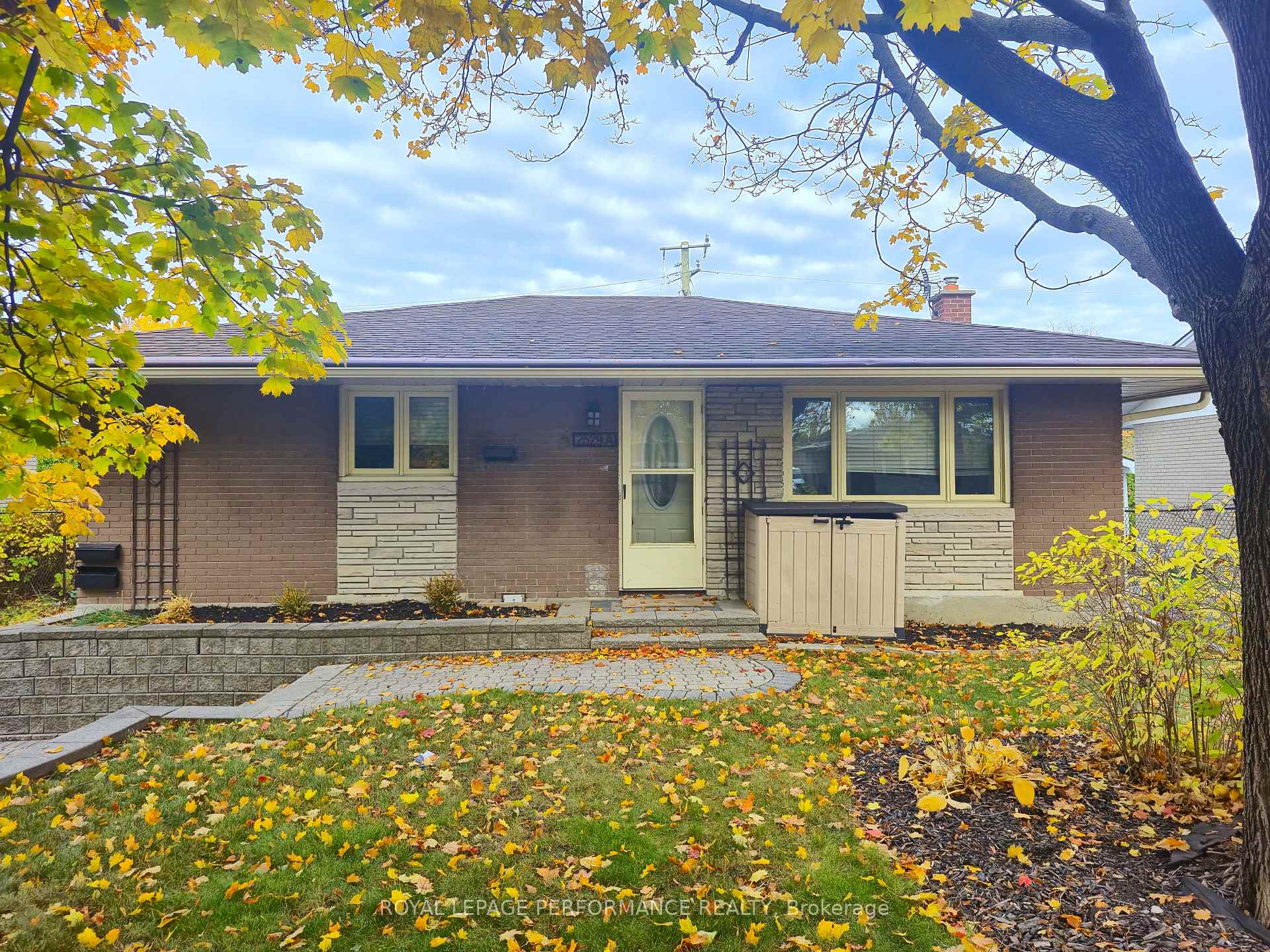 Photo 1 of 2529 Roman Avenue, Ottawa, Queensway Terrace North — HOMEH