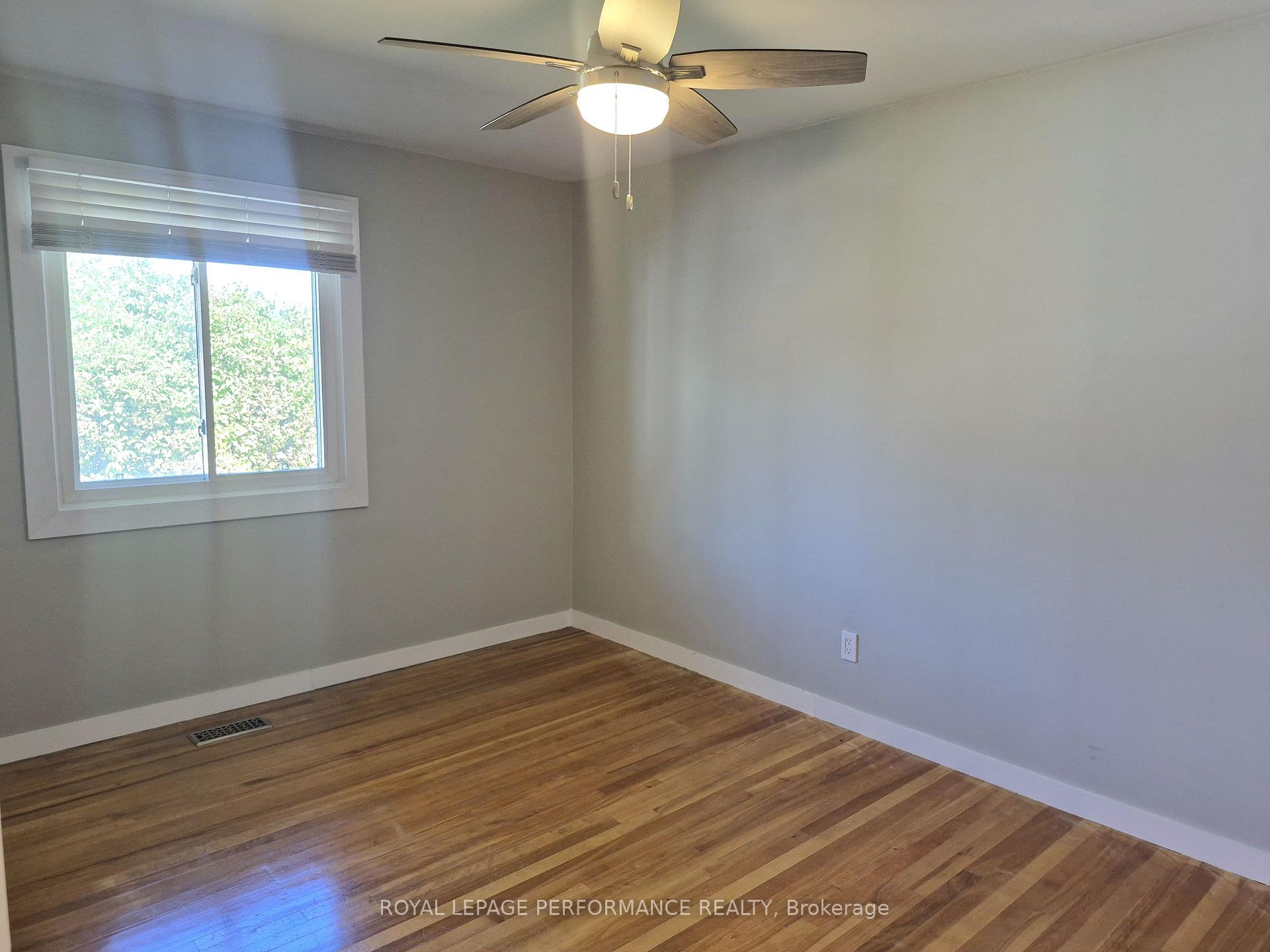 Photo 23 of 2529 Roman Avenue, Ottawa, Queensway Terrace North — HOMEH