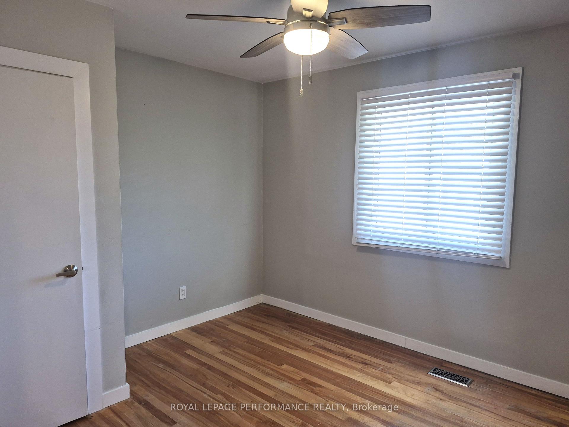 Photo 13 of 2529 Roman Avenue, Ottawa, Queensway Terrace North — HOMEH
