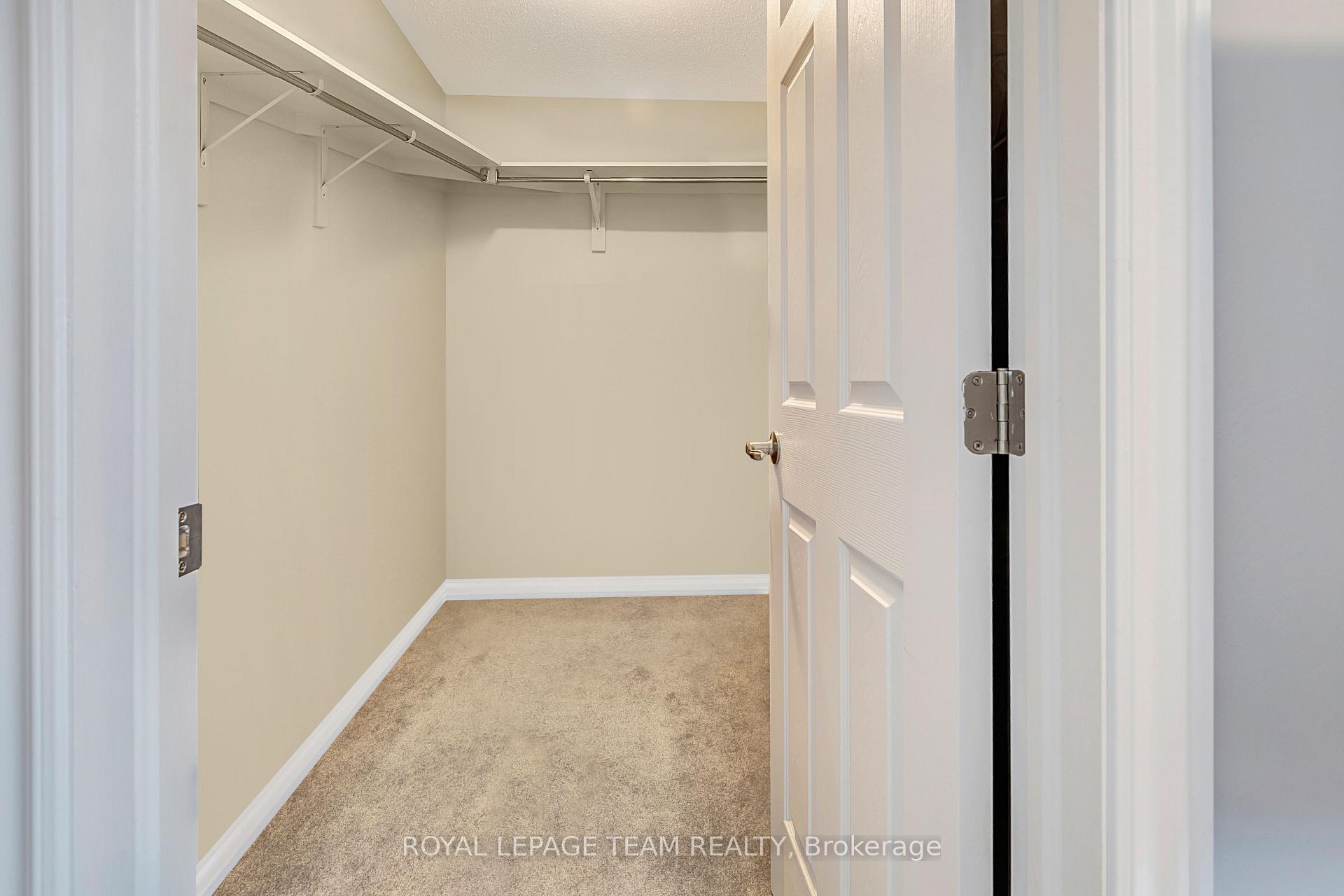 Photo 10 of 551 Chimney Corner Terrace, Ottawa, Barrhaven - Half Moon Bay — HOMEH